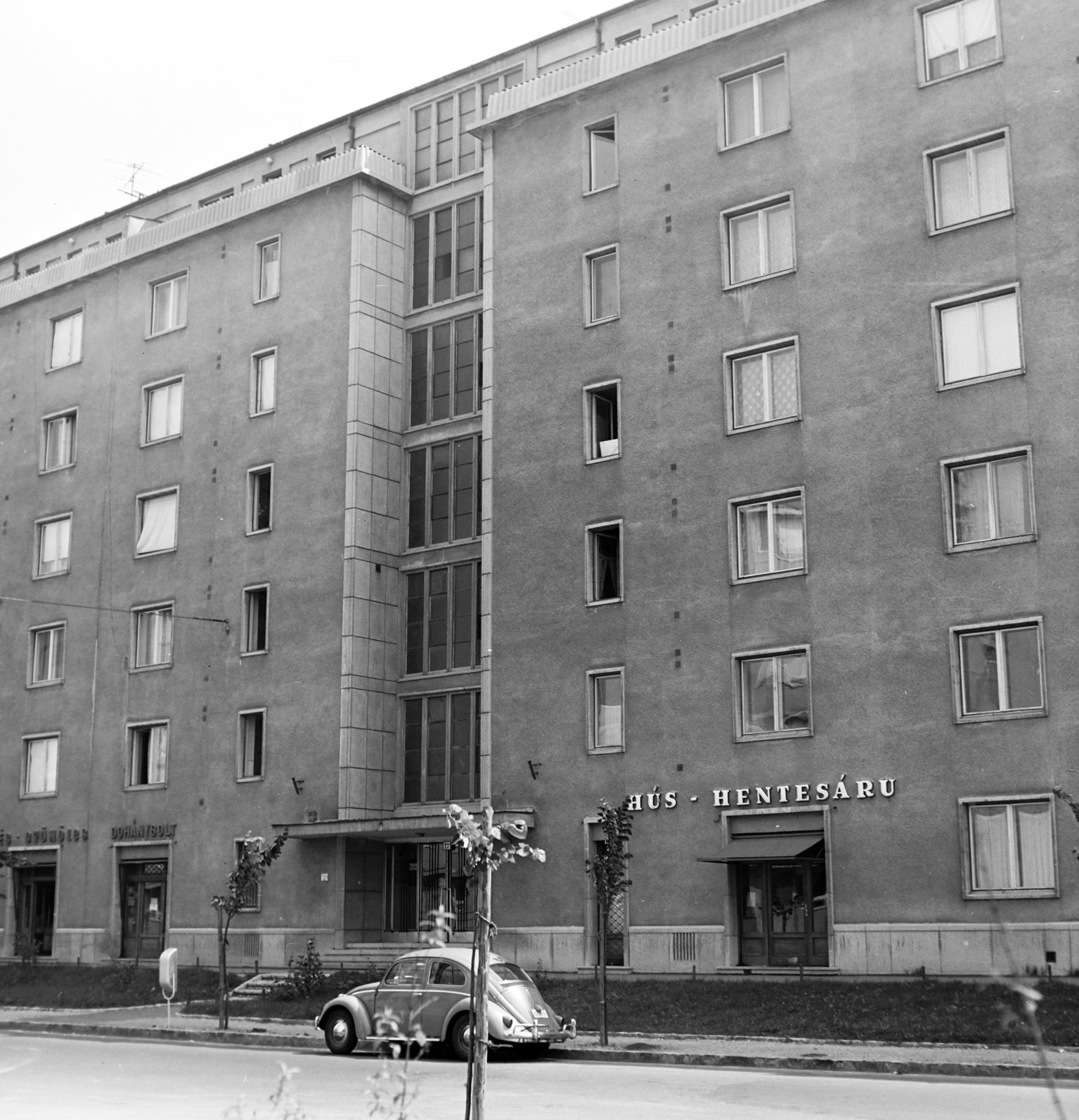 Hungary, Budapest XI., Baranyai utca 23., 1962, FŐFOTÓ, Volkswagen-brand, Volkswagen Beetle, Budapest, Fortepan #209289