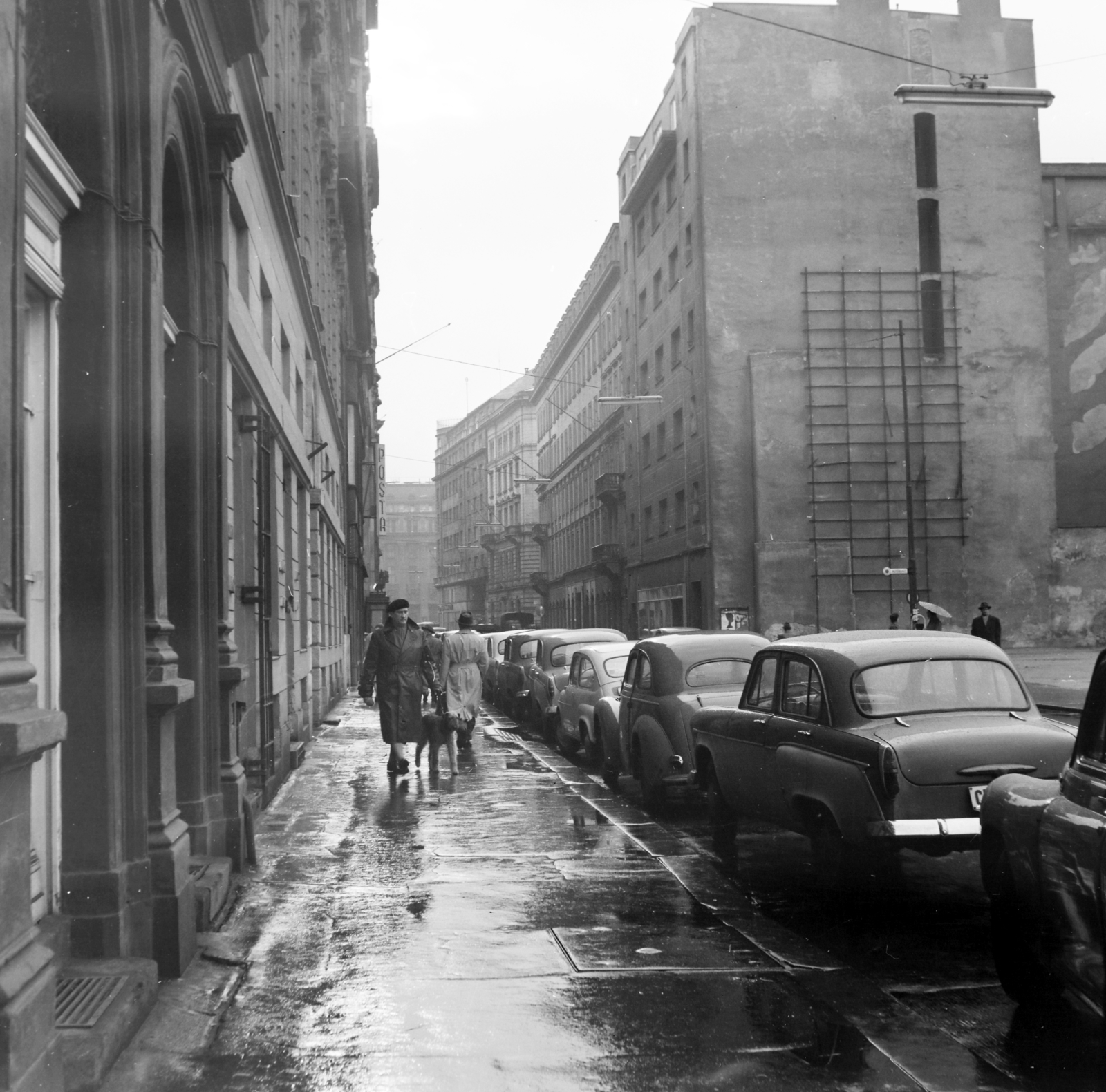 Hungary, Budapest V., a Dorottya utca a Vörösmarty tér felé nézve, 1962, FŐFOTÓ, Budapest, Fortepan #209308