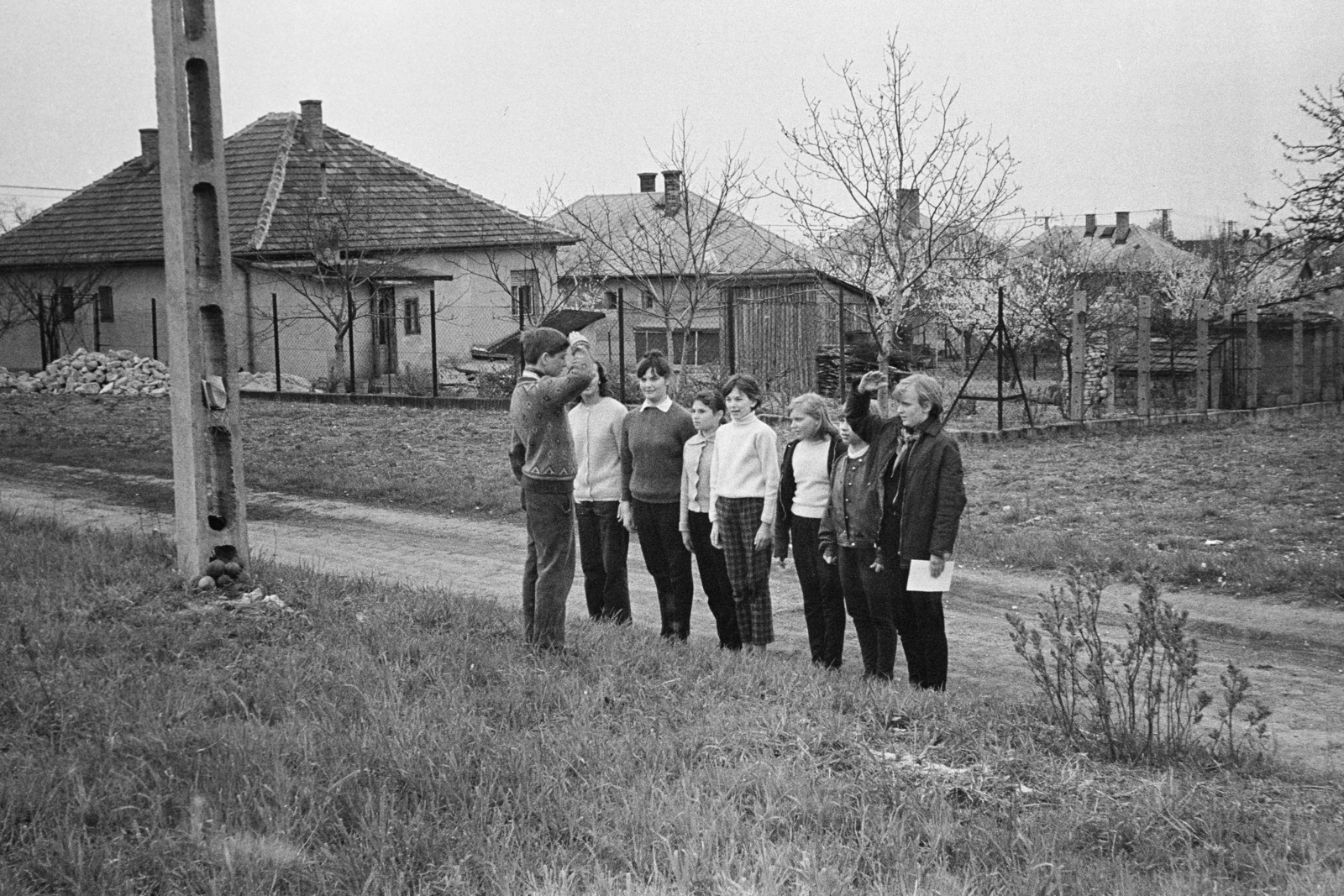 Hungary, Budapest XXII., Ják utca, háttérben a Falka utca házai. A felvétel iskolások akadályversenyén készült., 1970, Belházy Miklós, Budapest, Fortepan #209888