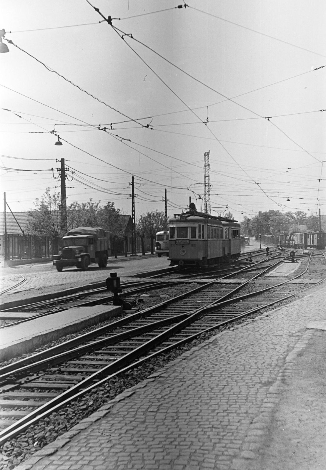 Hungary, Budapest XI., Fehérvári (Szabadság) út, a felvétel a Budafok kocsiszín előtt készült., 1963, Belházy Miklós, tram, Budapest, Fortepan #209969