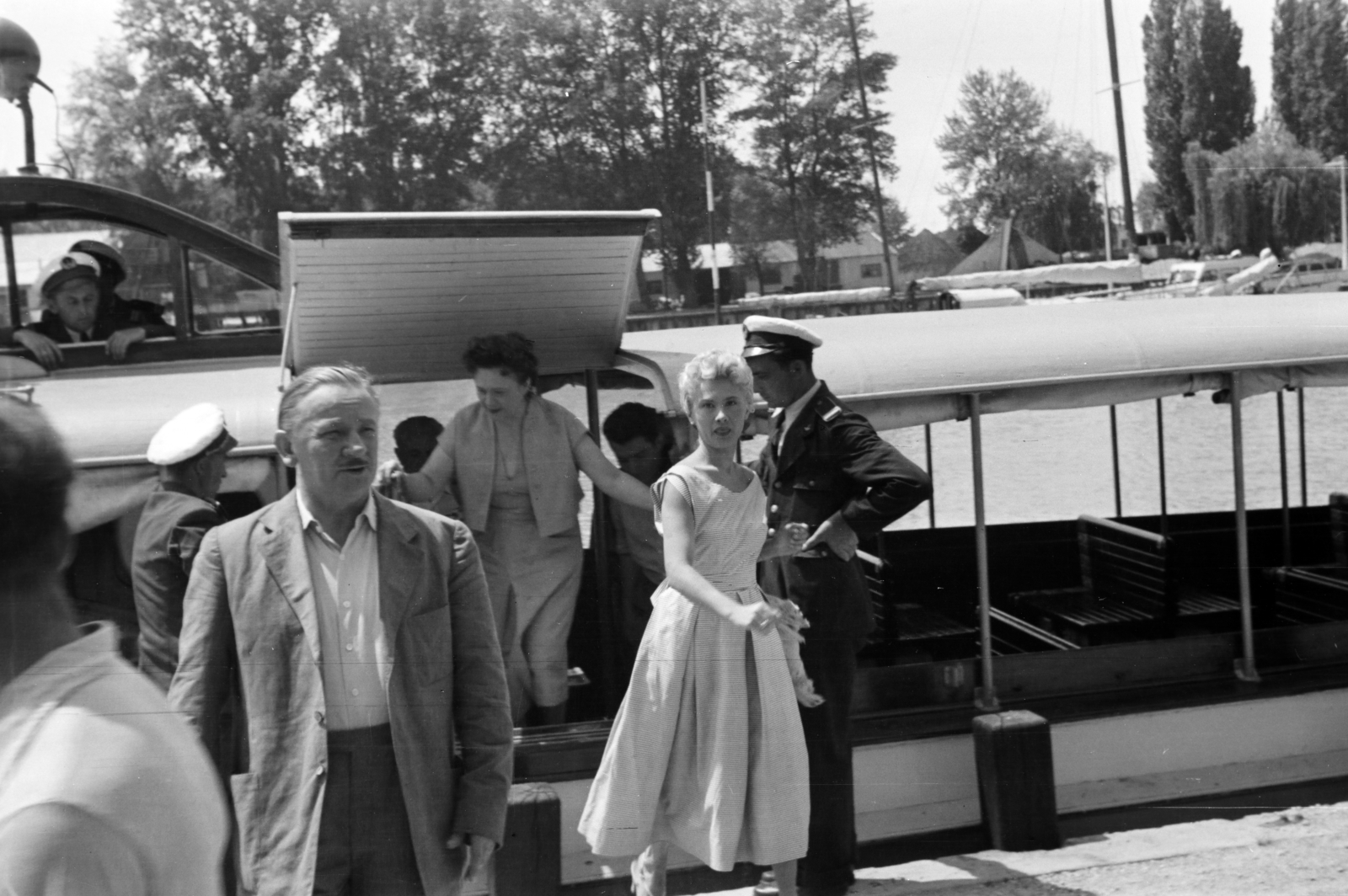 Magyarország,Balaton, Siófok, hajóállomás., 1964, Belházy Miklós, Fortepan #210064