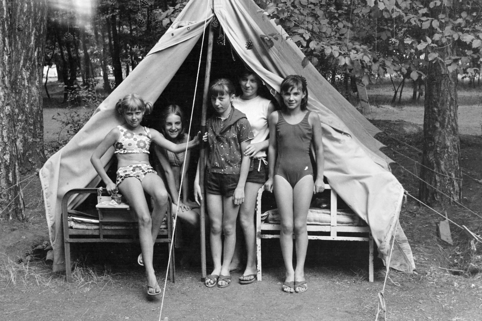 1968, Belházy Miklós, iron bed, Young Pioneer camp, Fortepan #210125