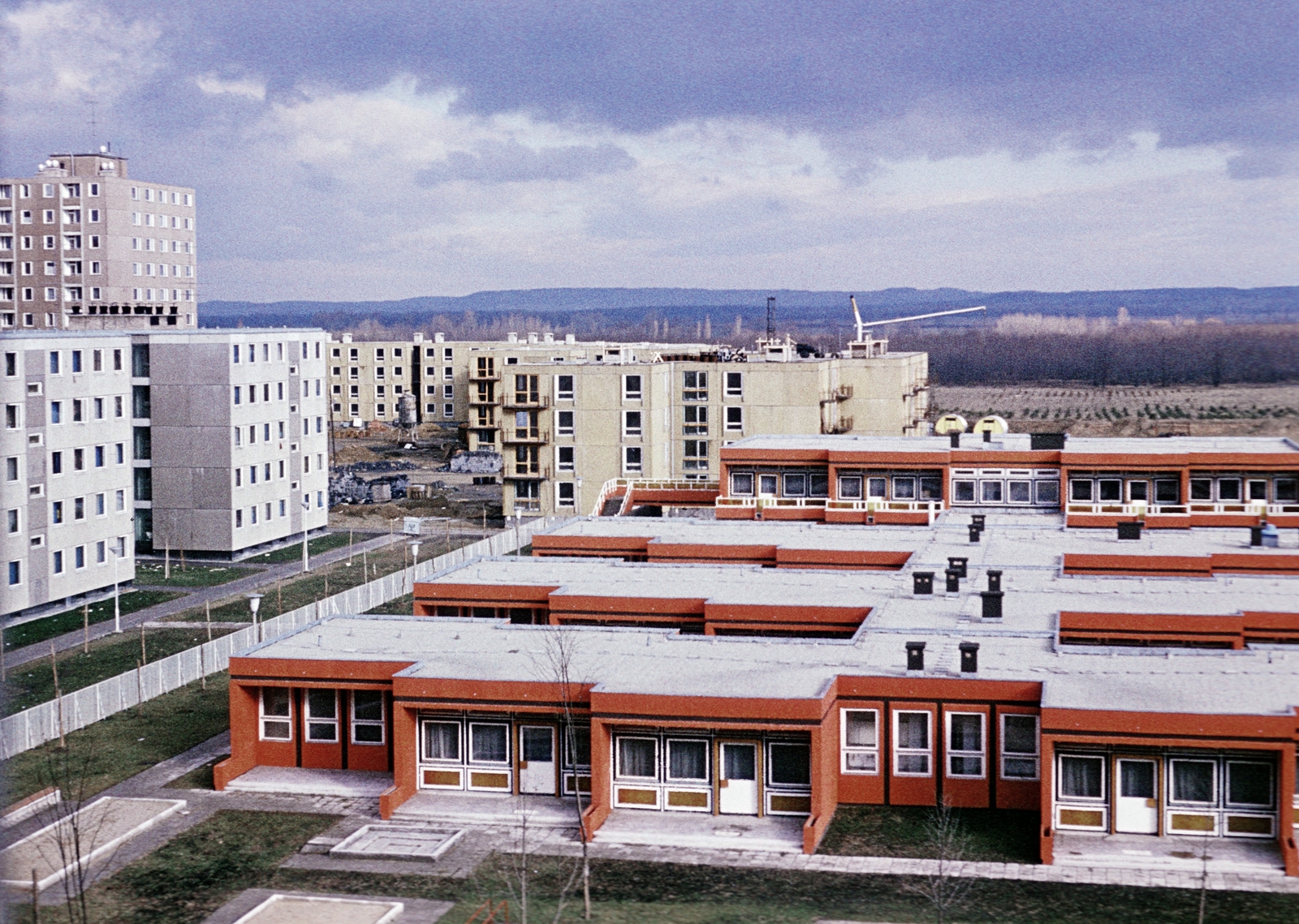 Hungary, Újpalota, Budapest XV., Árendás köz a Kőrakás park felé nézve., 1974, Belházy Miklós, Budapest, Fortepan #210223