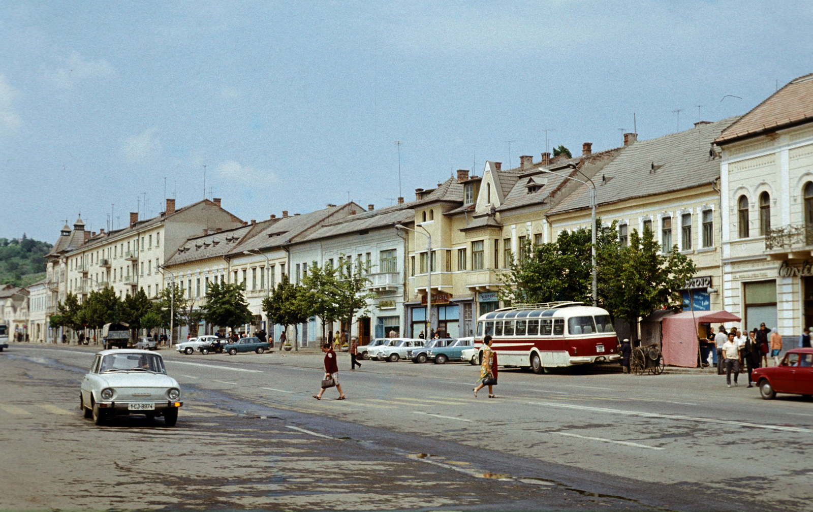 Romania,Transylvania, Turda, Fő tér (Piaţa Republicii)., 1970, Fürdőigazgatóság, Fortepan #210353
