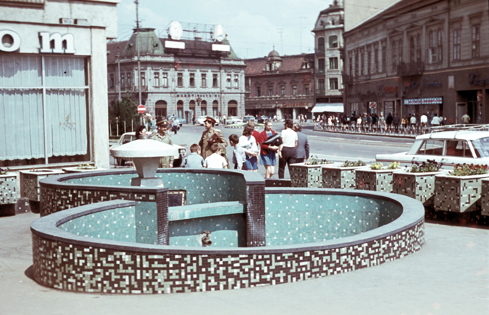 Romania,Transylvania, Oradea, Bémer tér (Piata Regele Ferdinand I) a Szent János utca (Strada Ady Endre) sarok felől nézve., 1972, Fürdőigazgatóság, Fortepan #210374