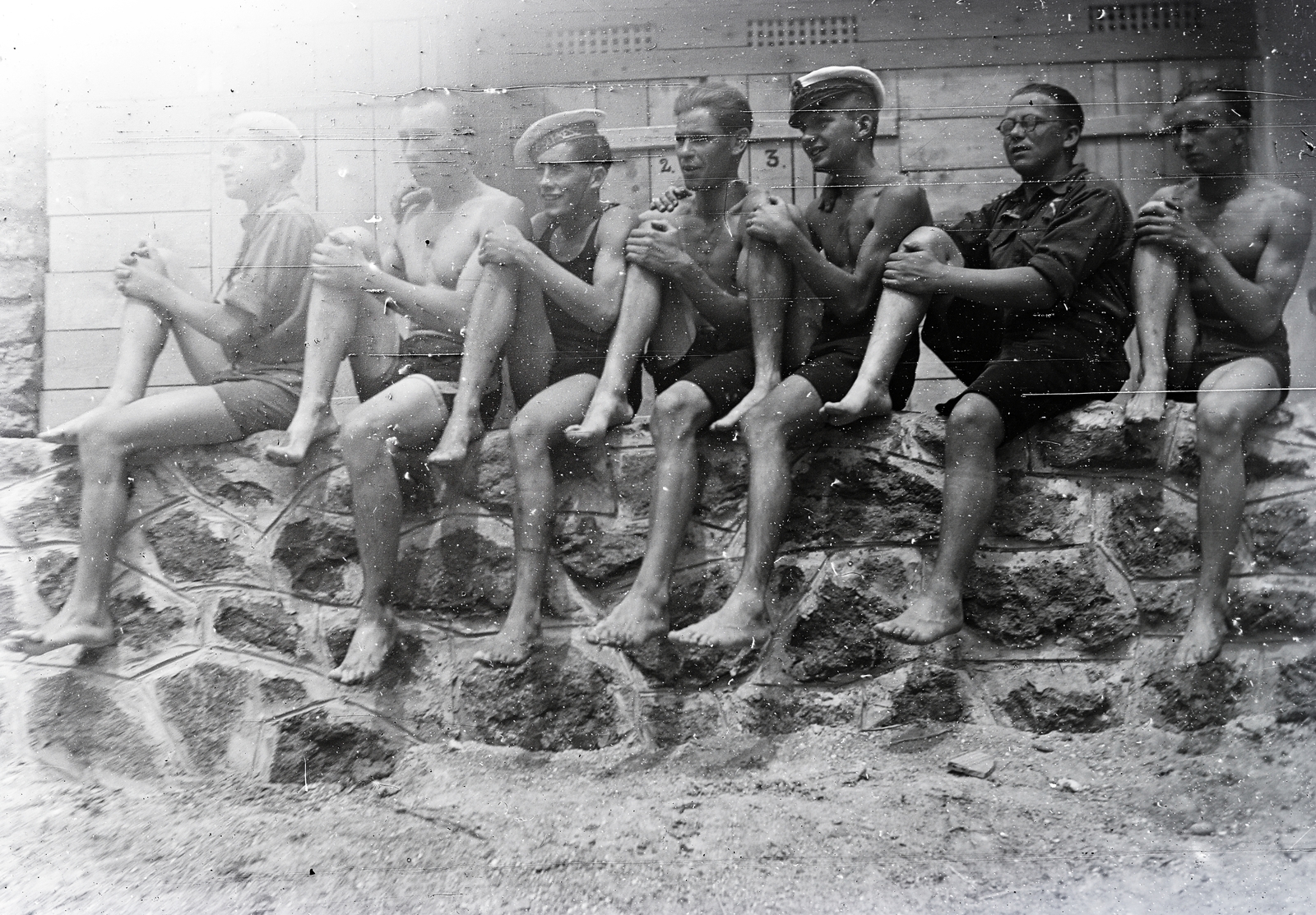 1934, Hámornik Balázs, beach, tiring-room, men, half-naked, Fortepan #210448