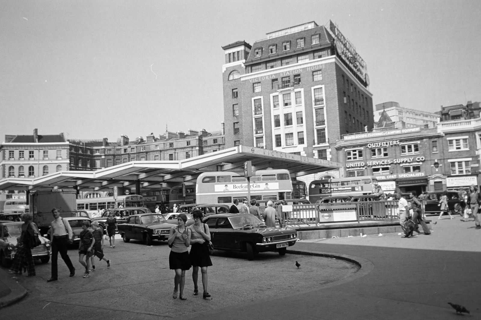 Egyesült Királyság, London, Terminus Place, Victoria autóbusz-pályaudvar., 1973, Jakab Antal, emeletes autóbusz, Fortepan #210643