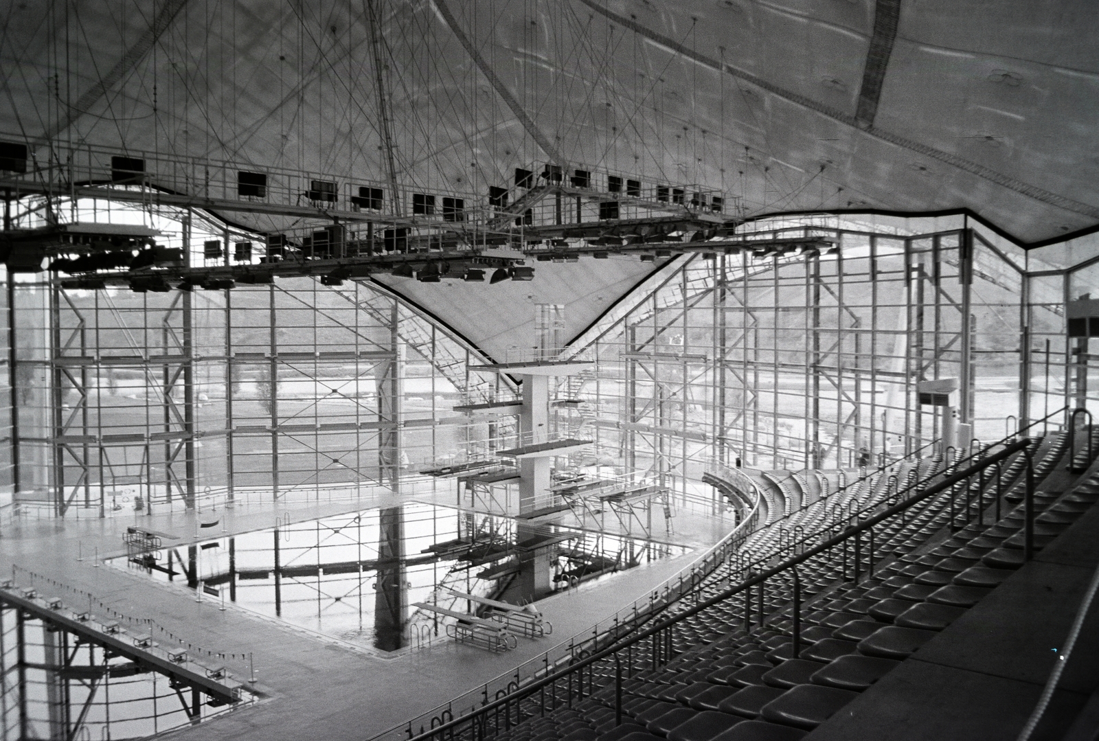 Németország, München, Olimpiai Park, az olimpiai úszóversenyek helyszíne., 1976, Jakab Antal, Fortepan #210657