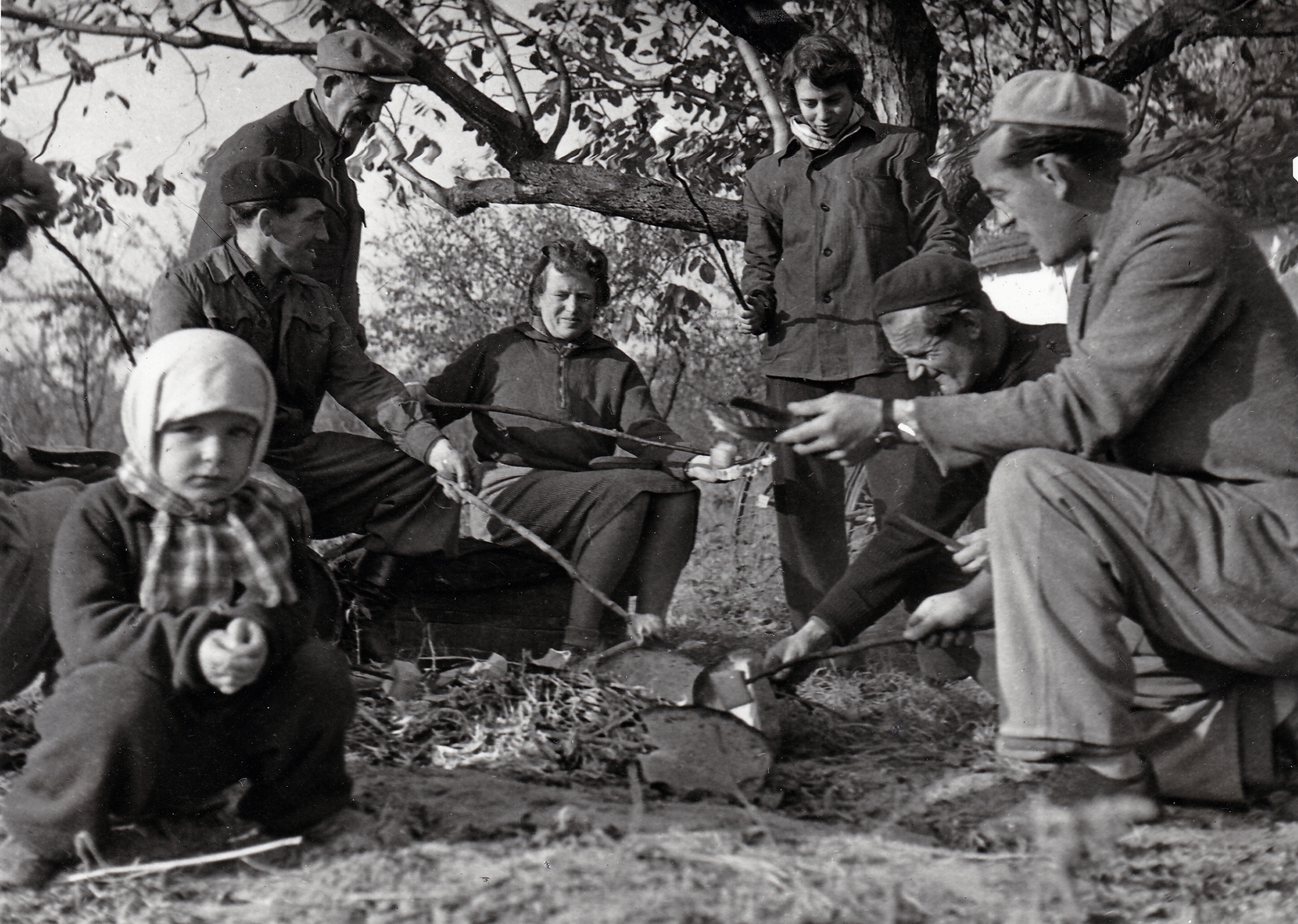Hungary, Kecskemét, szüret., 1959, Kieselbach Tamás, bacon roasting, Fortepan #210856
