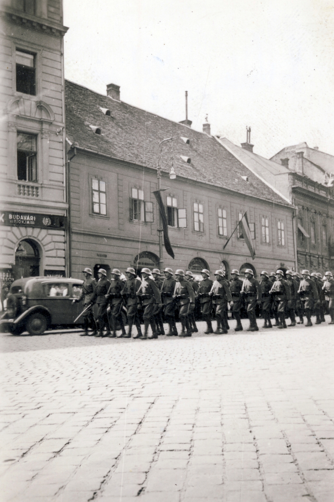 Hungary, Budapest I., Dísz tér a Honvéd Főparancsnokság előtt., 1936, Lajtai László, Budapest, Fortepan #210952