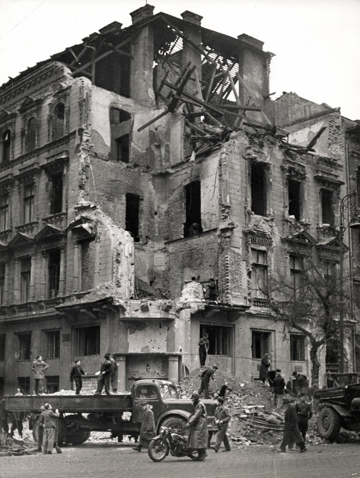 Hungary, Budapest VIII., József körút - Nap utca sarok., 1957, Rózsa László, Budapest, Fortepan #211072