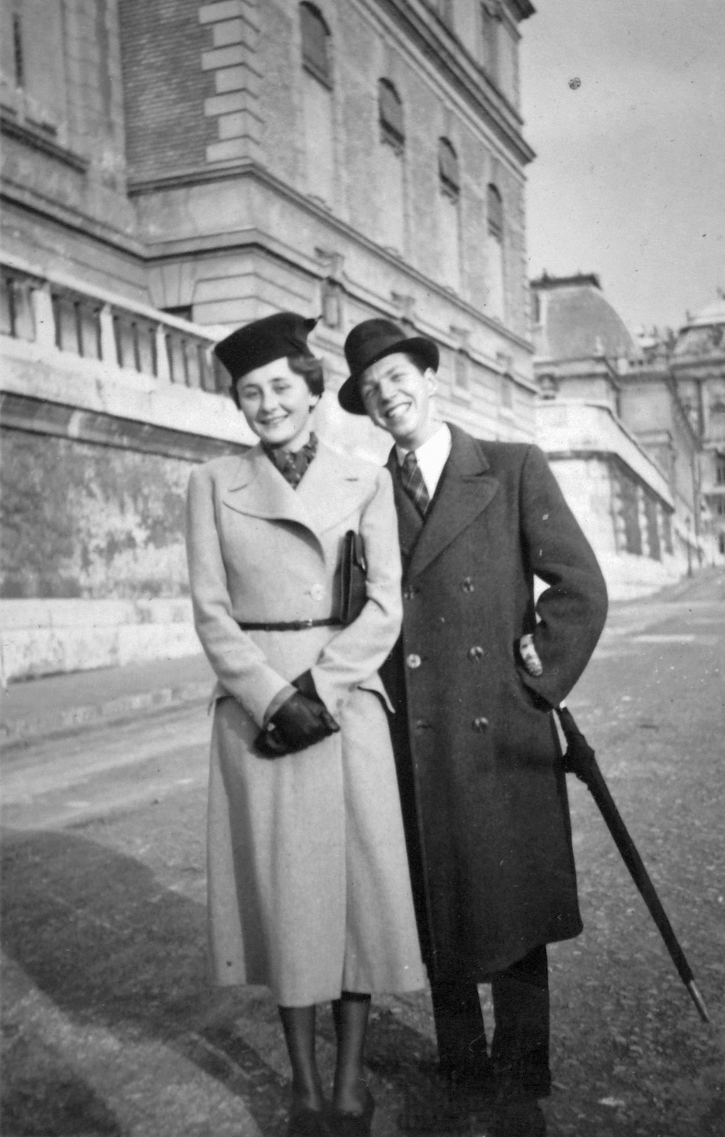 Hungary, Budapest I., az egykori Új Palota út, a háttérben az Új Lovarda és a Királyi Palota (később Budavári Palota)., 1940, Del Medico Imre, Budapest, Fortepan #21122