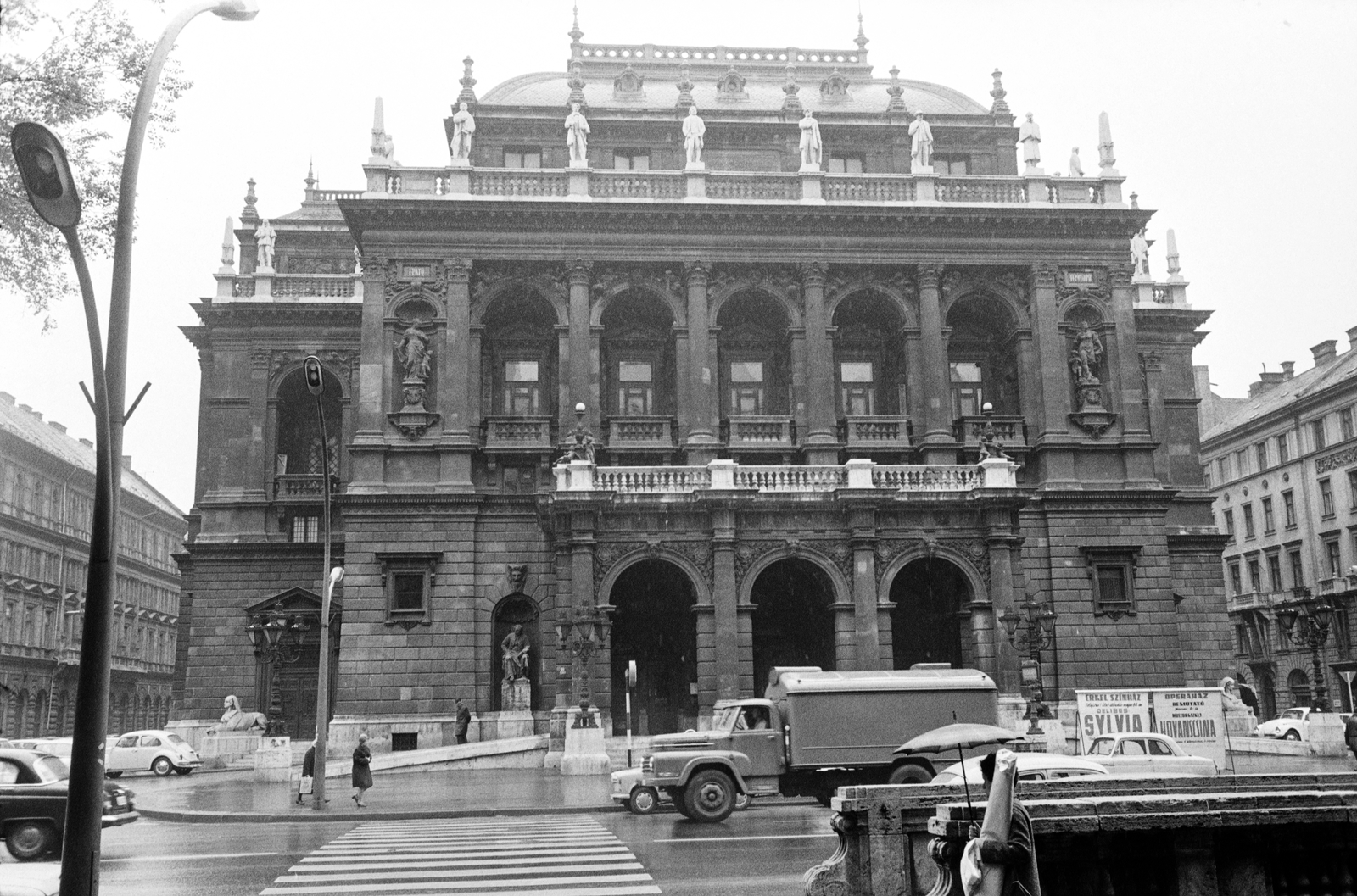 Hungary, Budapest VI., Andrássy út (Népköztársaság útja), Magyar Állami Operaház., 1972, ETH Zürich, Budapest, opera house, Fortepan #211290