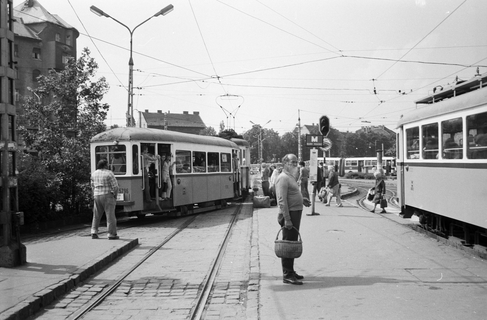 Magyarország, Budapest II., Széll Kálmán (Moszkva) tér., 1979, ETH Zürich, Budapest, villamos, Fortepan #211466