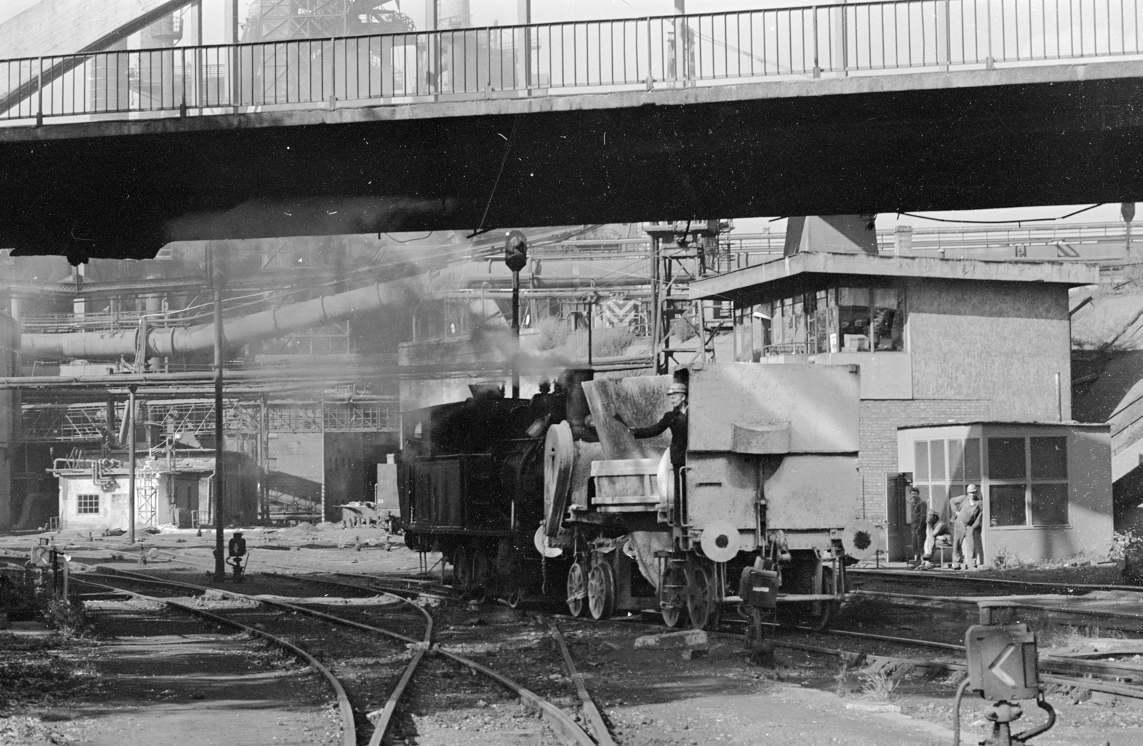 Hungary, Ózd, Ózdi Kohászati Üzemek. A felvétel a Gyár utcai vasúti felüljárónál készült., 1983, ETH Zürich, steam locomotive, Fortepan #211496