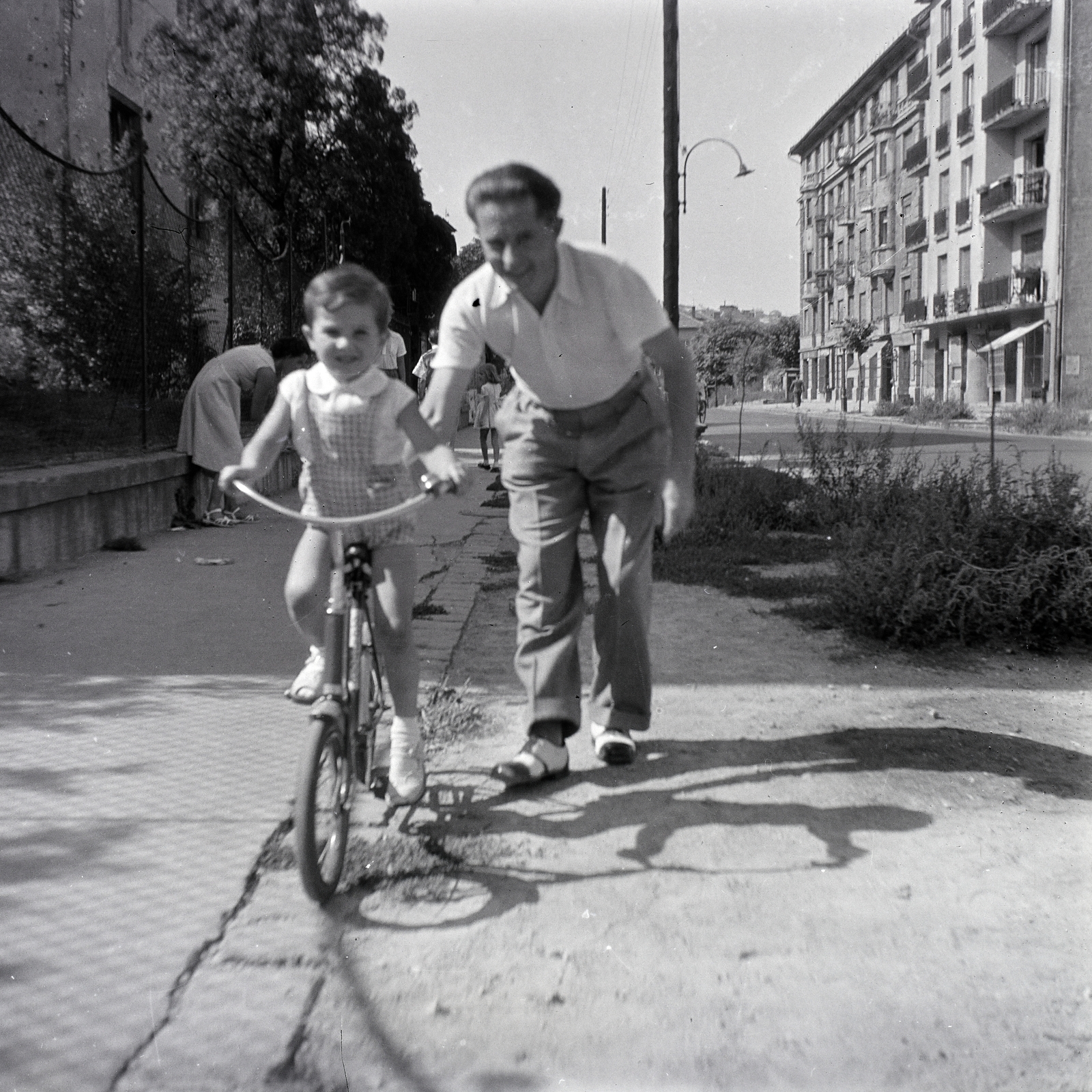Hungary, Budapest I., a Hegyalja út a Szirtes útnál, 1939, Szabó Krisztina, Budapest, bicycle, Fortepan #211549
