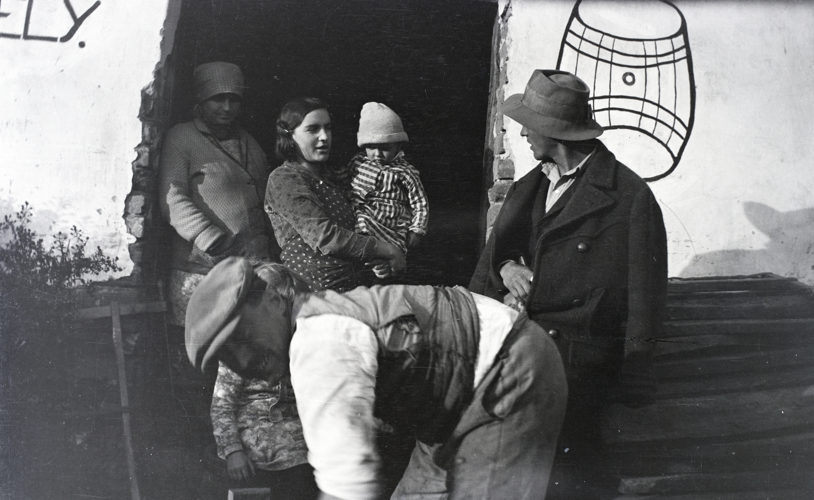 1933, Szabó Krisztina, hold in arms, kid, Fortepan #211561