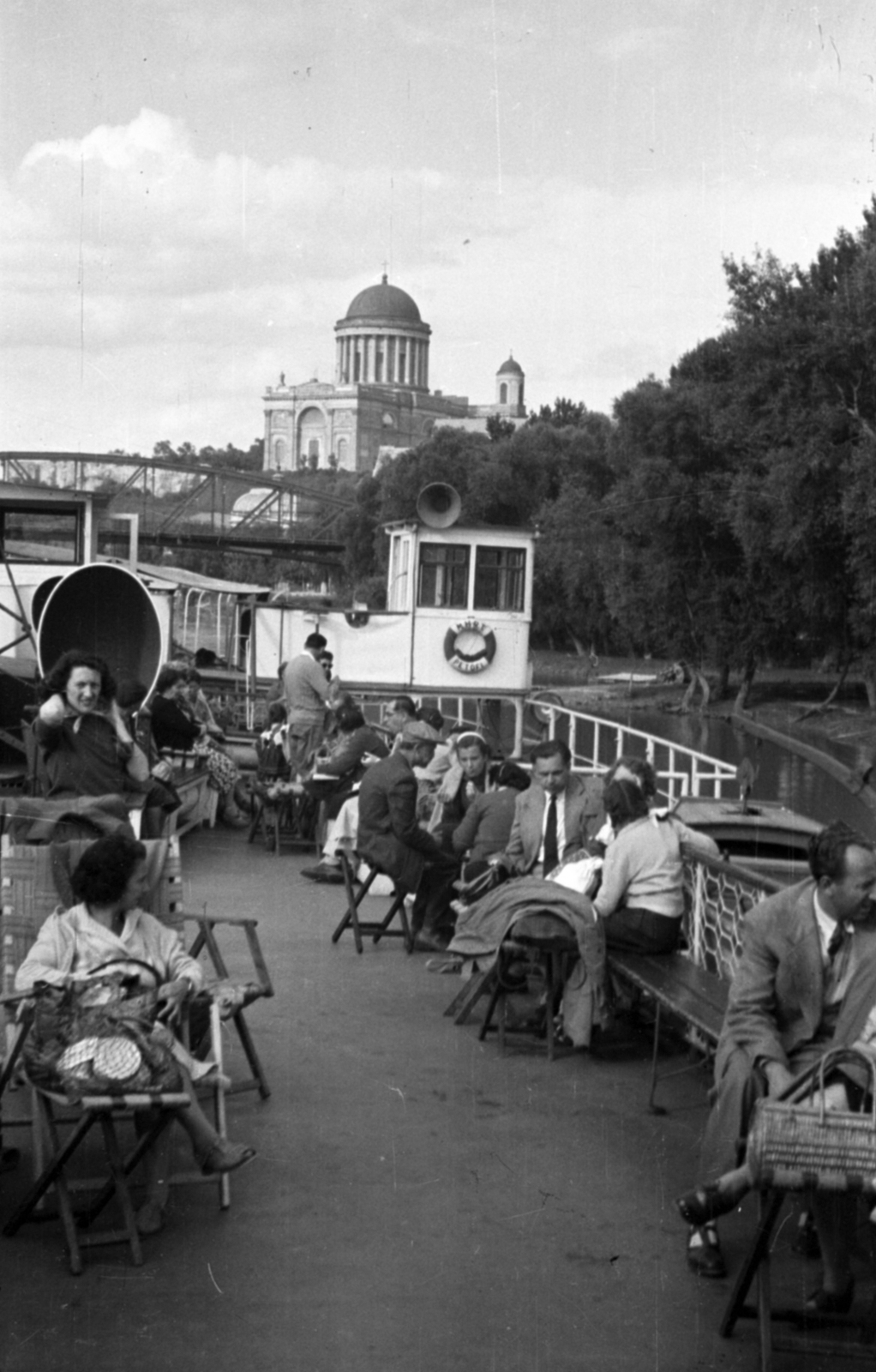 Hungary, Esztergom, a Bazilika egy duna hajóról nézve., 1960, Szalai Veronika, boat trip, Fortepan #211602