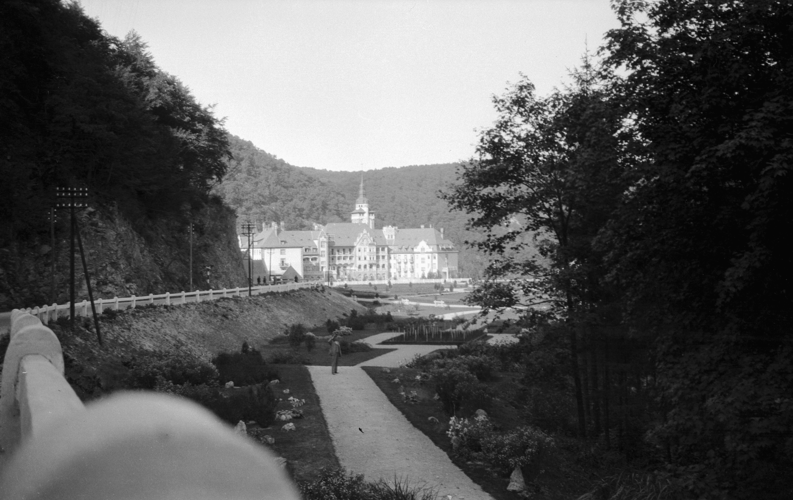 Hungary, Lillafüred, Miskolc, a Palotaszálló az Egri országút felől nézve., 1930, Szemere Ákos, picture, Fortepan #211789
