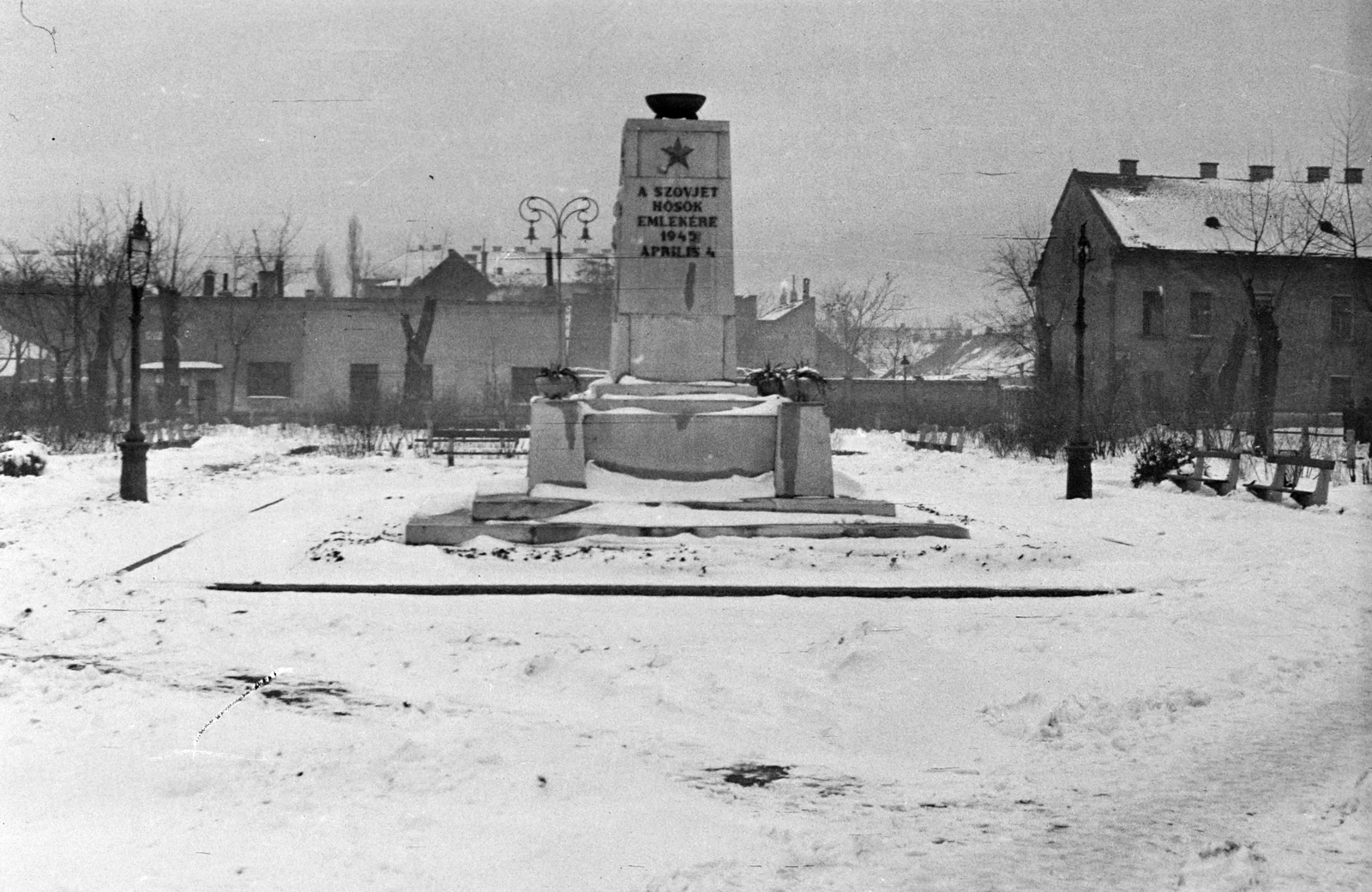 Magyarország, Budapest XIII., Béke tér, Szovjet emlékmű (Mayer /Meyer/ Sándor)., 1961, Szolnoki Béla, Budapest, Fortepan #211872