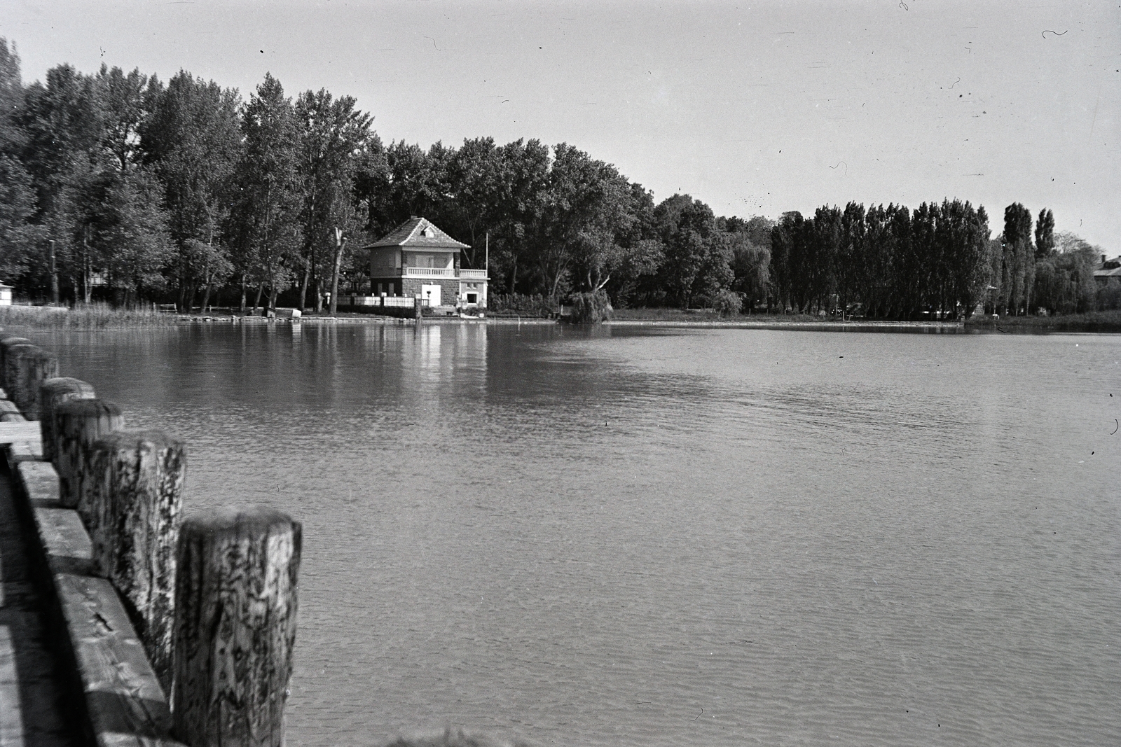 Hungary, Balatonalmádi, móló., 1939, Adelhardt Márta, alley, shore, Fortepan #212344