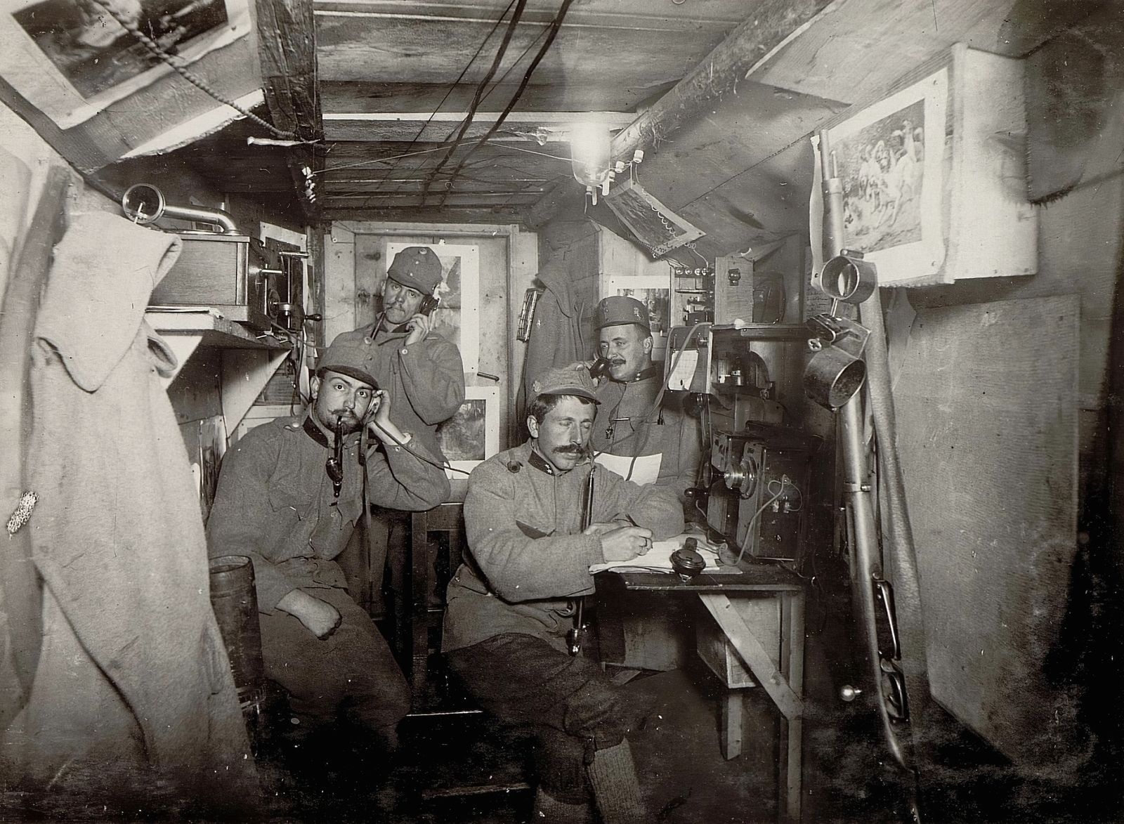 Italy, a Császári és Királyi Hadsereg telefonközpontja a Mittelberg-erődben., 1916, Österreichische Nationalbibliothek, First World War, telephone exchange, Fortepan #212608