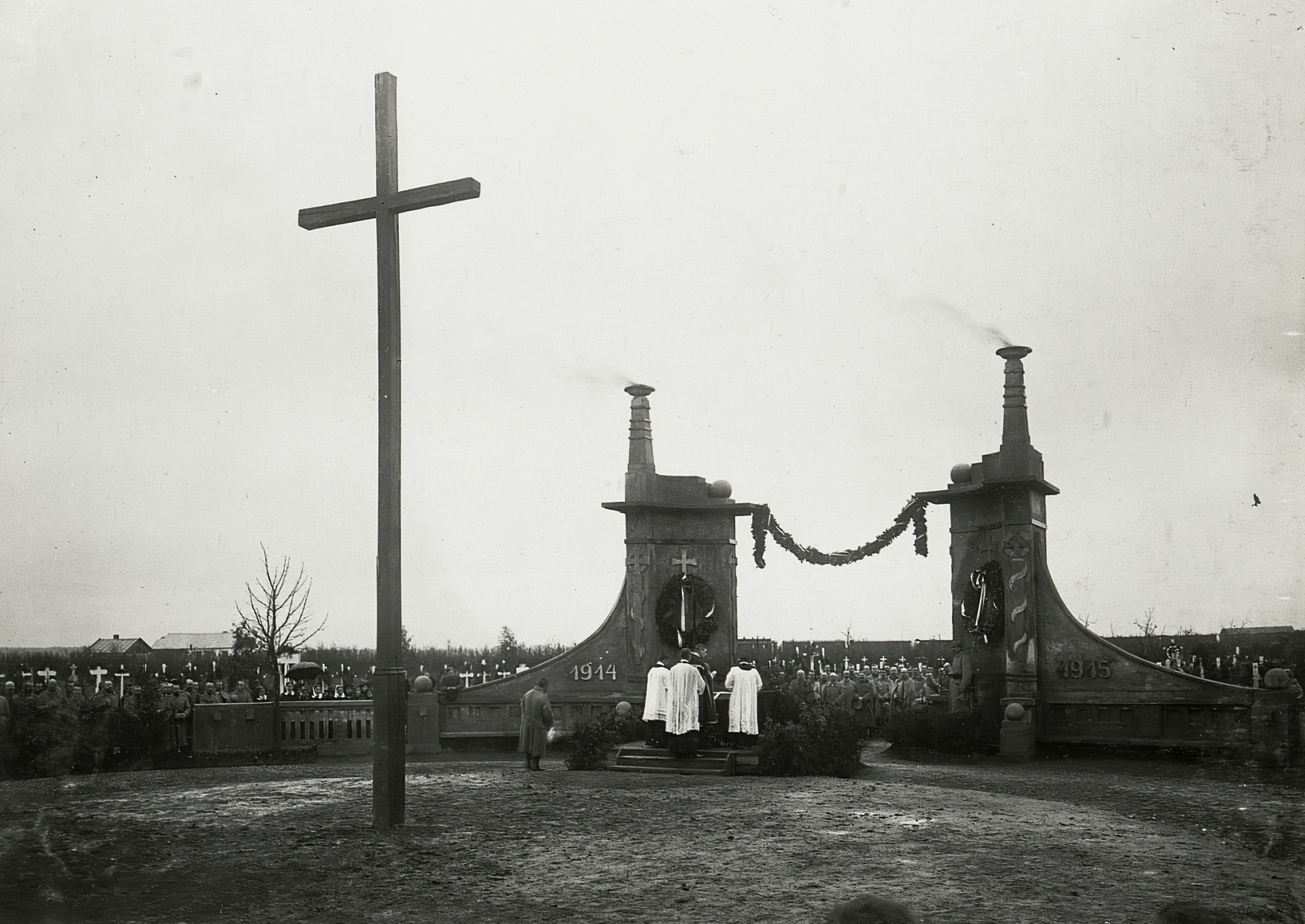 Ukrajna, Pluhiv, (ekkor Płuhów), az újjáépített Böhm Ermolli vasúti viadukt átadása 1915. november 8-án., 1915, Österreichische Nationalbibliothek, kereszt_jelkép, ünnepség, Fortepan #212647