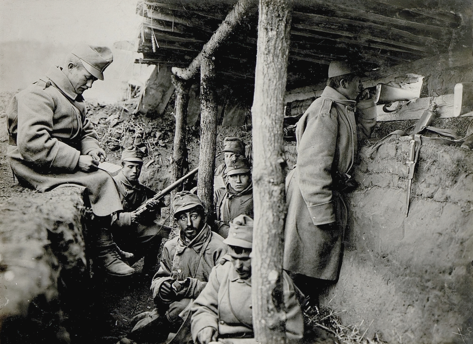 Ukraine, (ekkor Ujezdcy), a Császári és Királyi Hadsereg által épített lövészárok a településtől délkeletre. A felvétel 1915. november 26-án készült., 1915, Österreichische Nationalbibliothek, Fortepan #212752