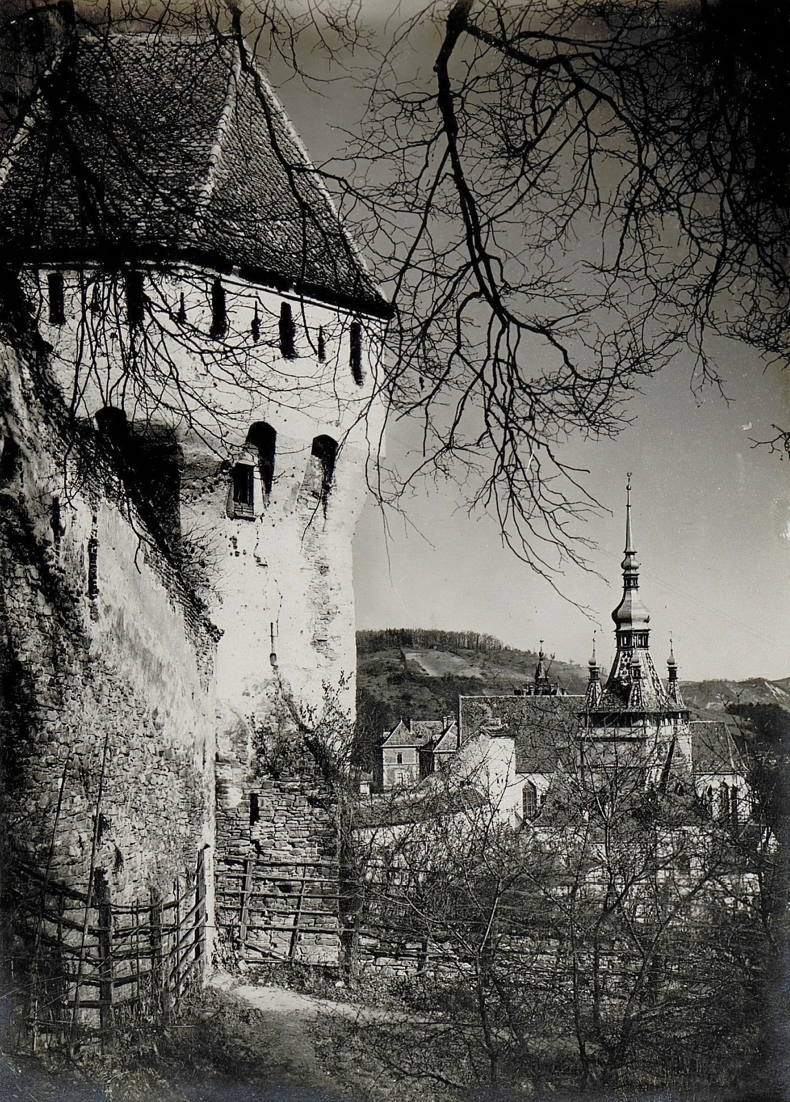 Romania,Transylvania, Sighişoara, balra az Ónművesek tornya, a háttérben az Óratorony., 1916, Österreichische Nationalbibliothek, Fortepan #212772