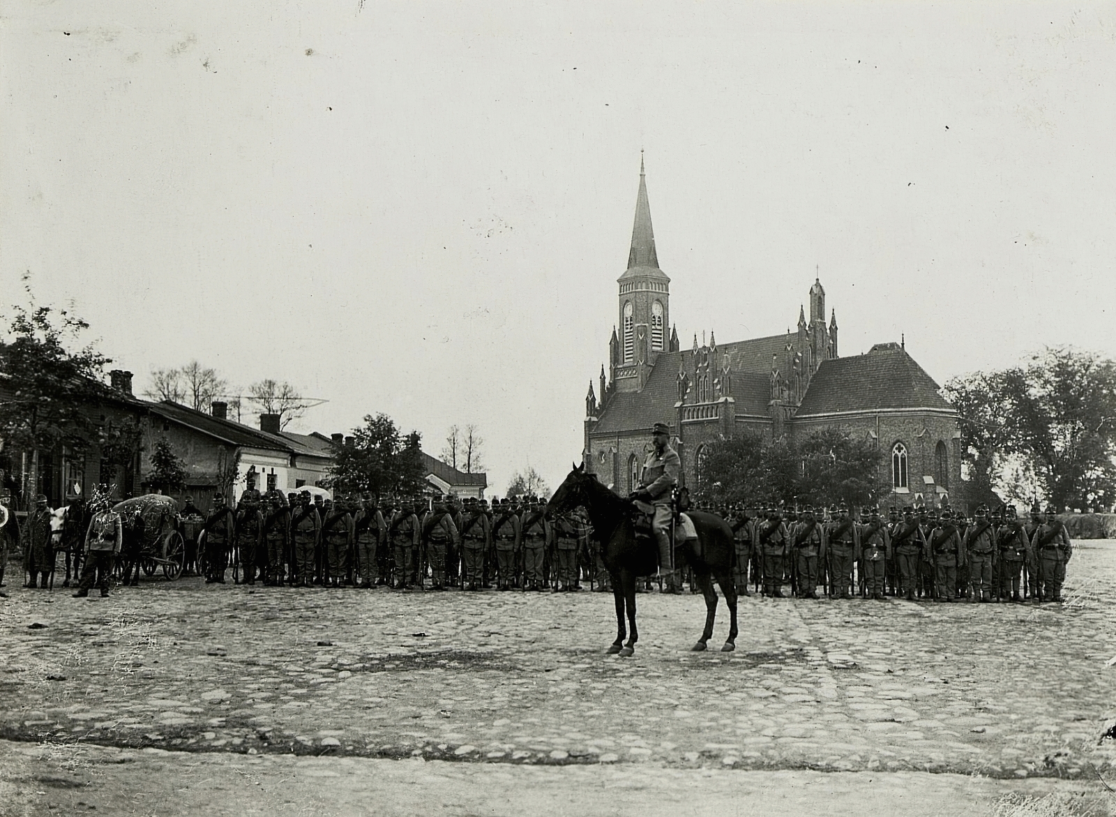 Poland, háttérben a Keresztelő Szent János-templom (Kościół świętego Jana Chrzciciela)., 1915, Österreichische Nationalbibliothek, Fortepan #212815