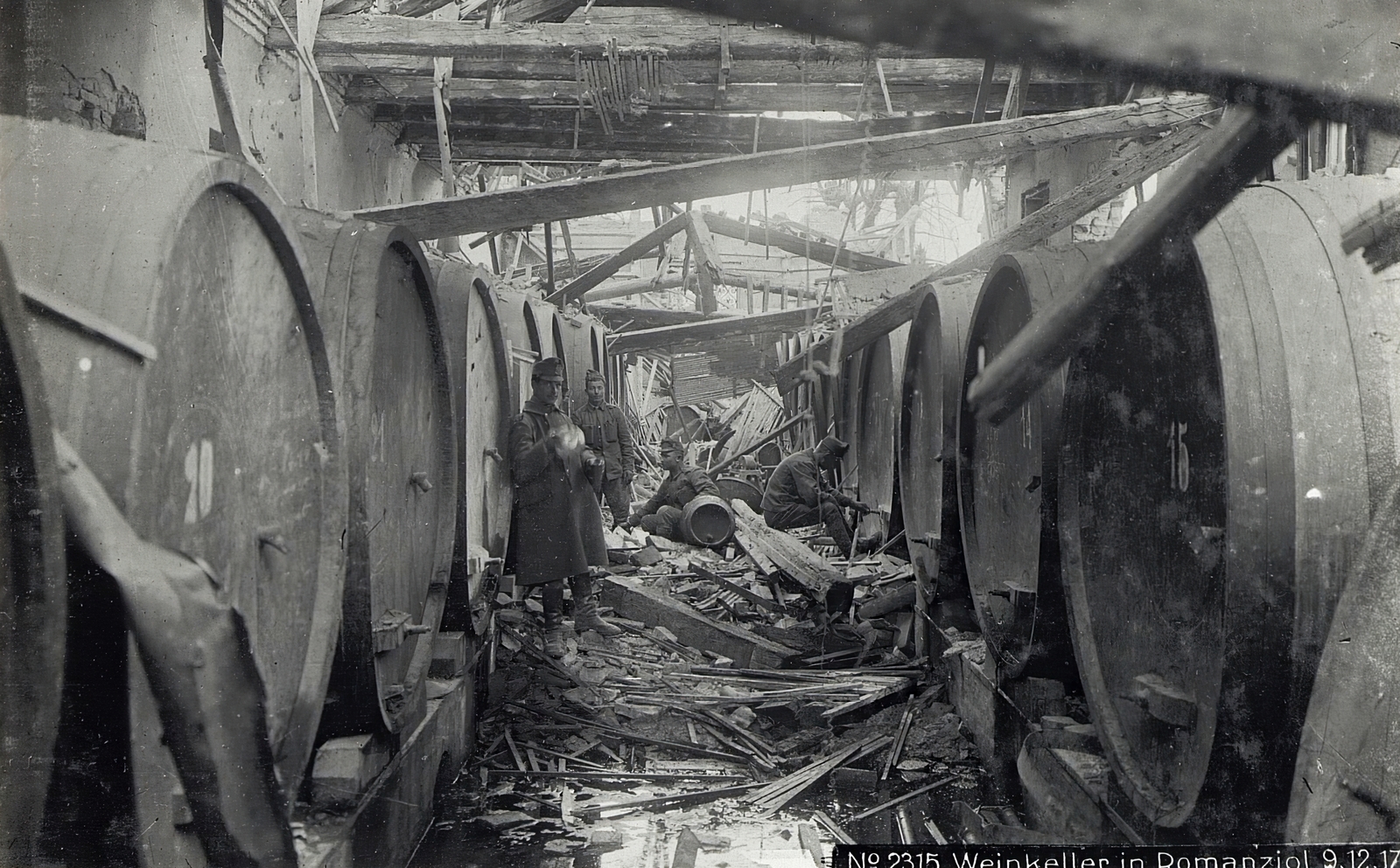 Italy, 1917, Österreichische Nationalbibliothek, winery, barrel, Fortepan #212824