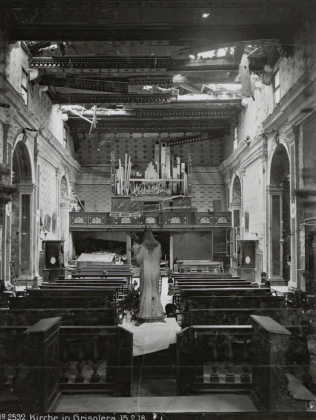 Italy, (ekkor Grisolera), a súlyosan megrongálódott (később megsemmisült) Santa Maria Concetta-templom., 1918, Österreichische Nationalbibliothek, Fortepan #212838