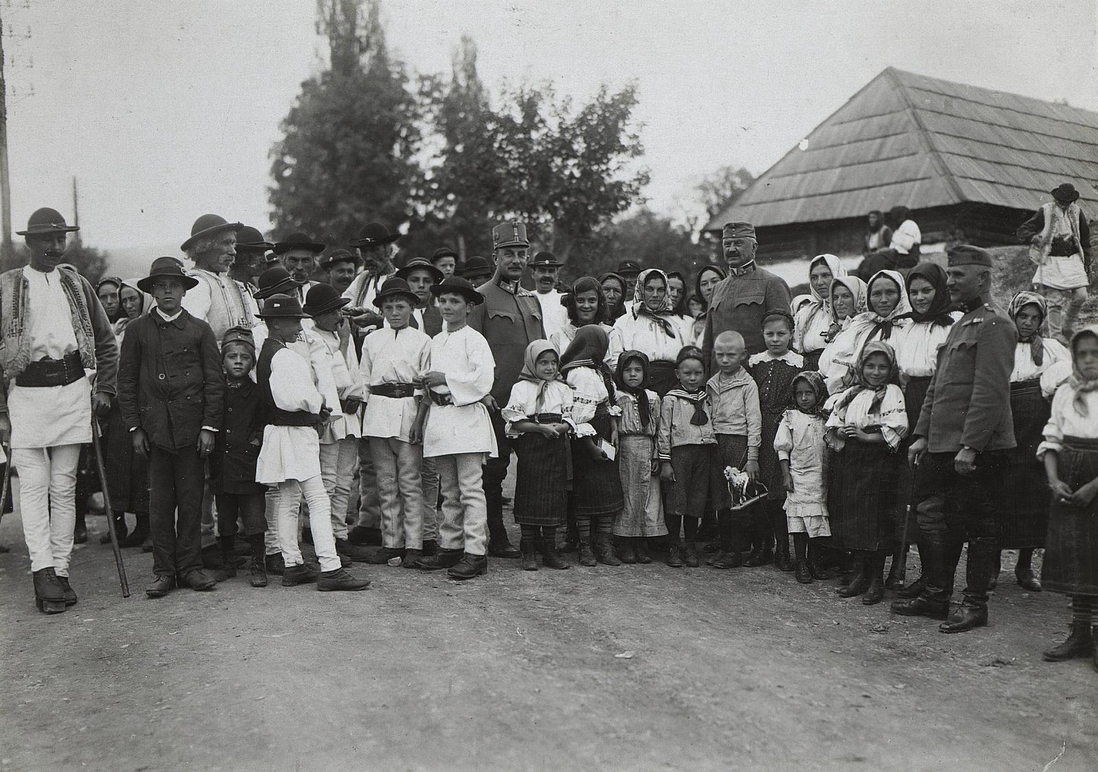 Romania,Transylvania, 1917, Österreichische Nationalbibliothek, folk costume, uniform, Csango, Fortepan #212918