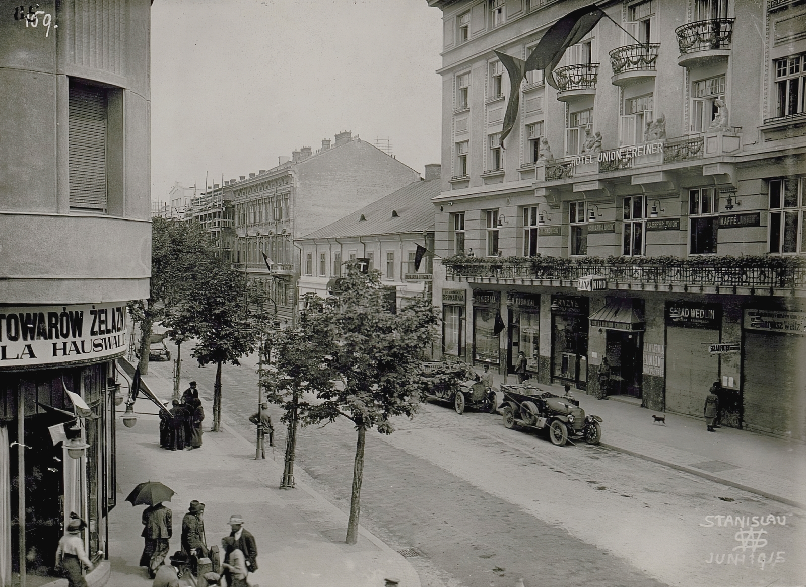 Ukraine, Ivano-Frankivsk, (ekkor Stanislau), jobbra Függetlenség (Nezalezsnosztyi) utca 4., Hotel Union)., 1915, Österreichische Nationalbibliothek, Fortepan #212959