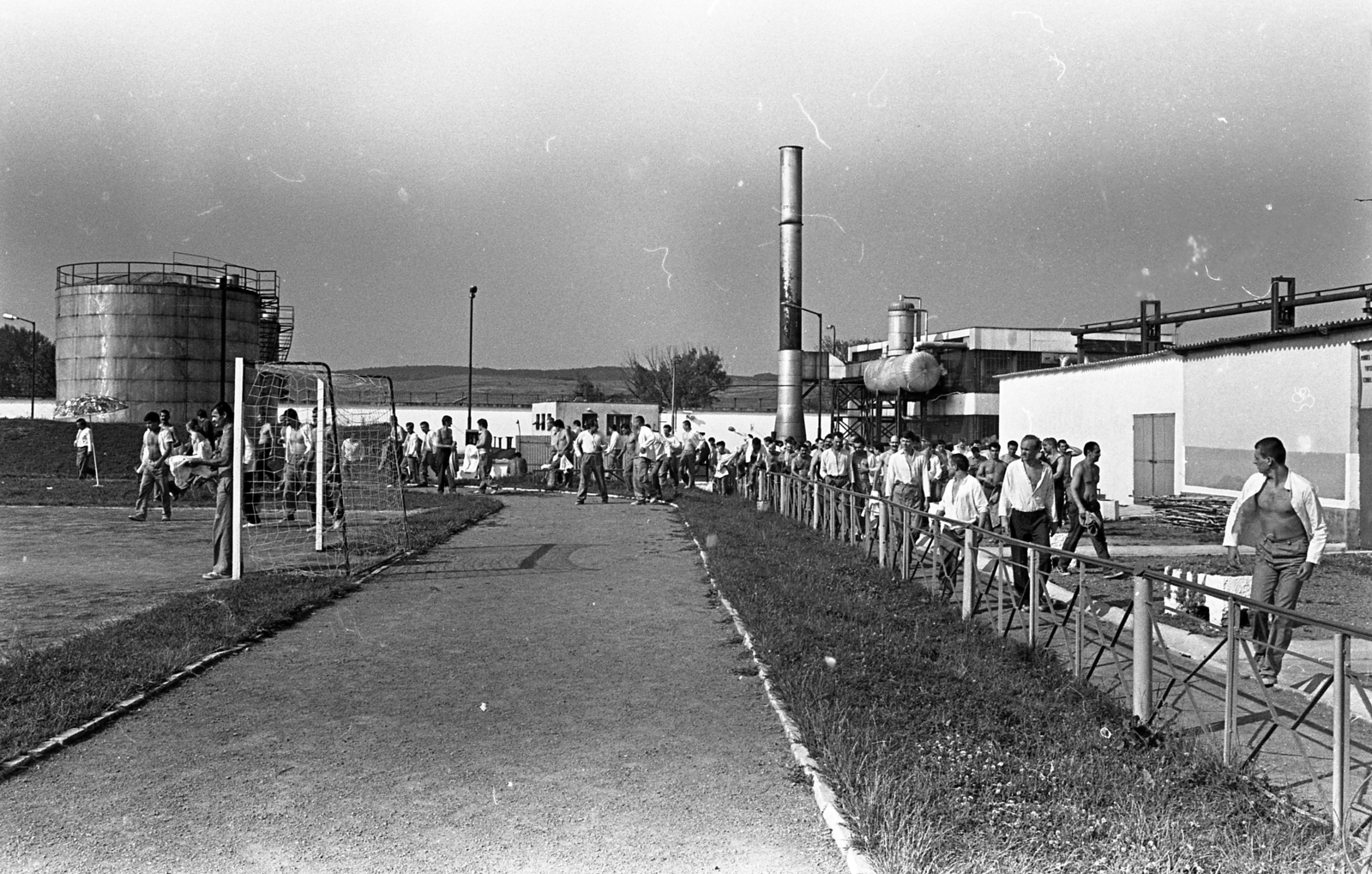 Hungary, Sopronkőhida, Sopronkőhidai Fegyház és Börtön, sportpálya., 1985, Urbán Tamás, Fortepan #213357