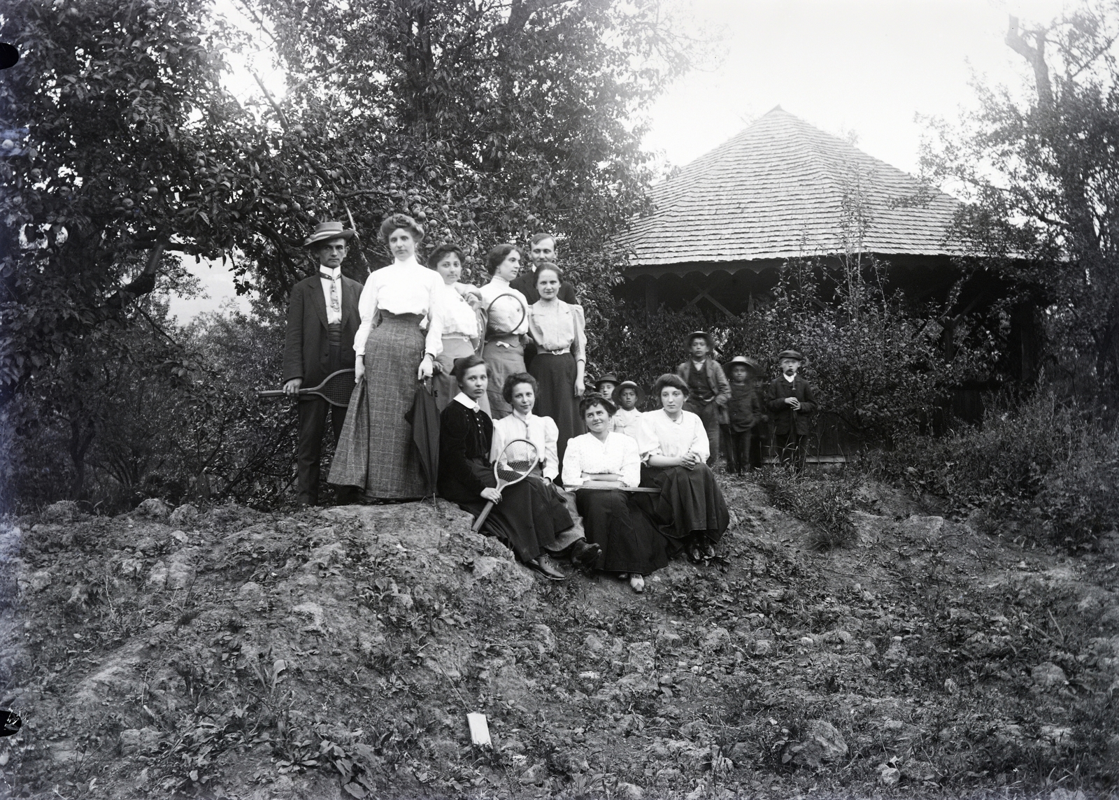 1920, Tóvári Tamás, women, men, tennis rackets, Fortepan #213909