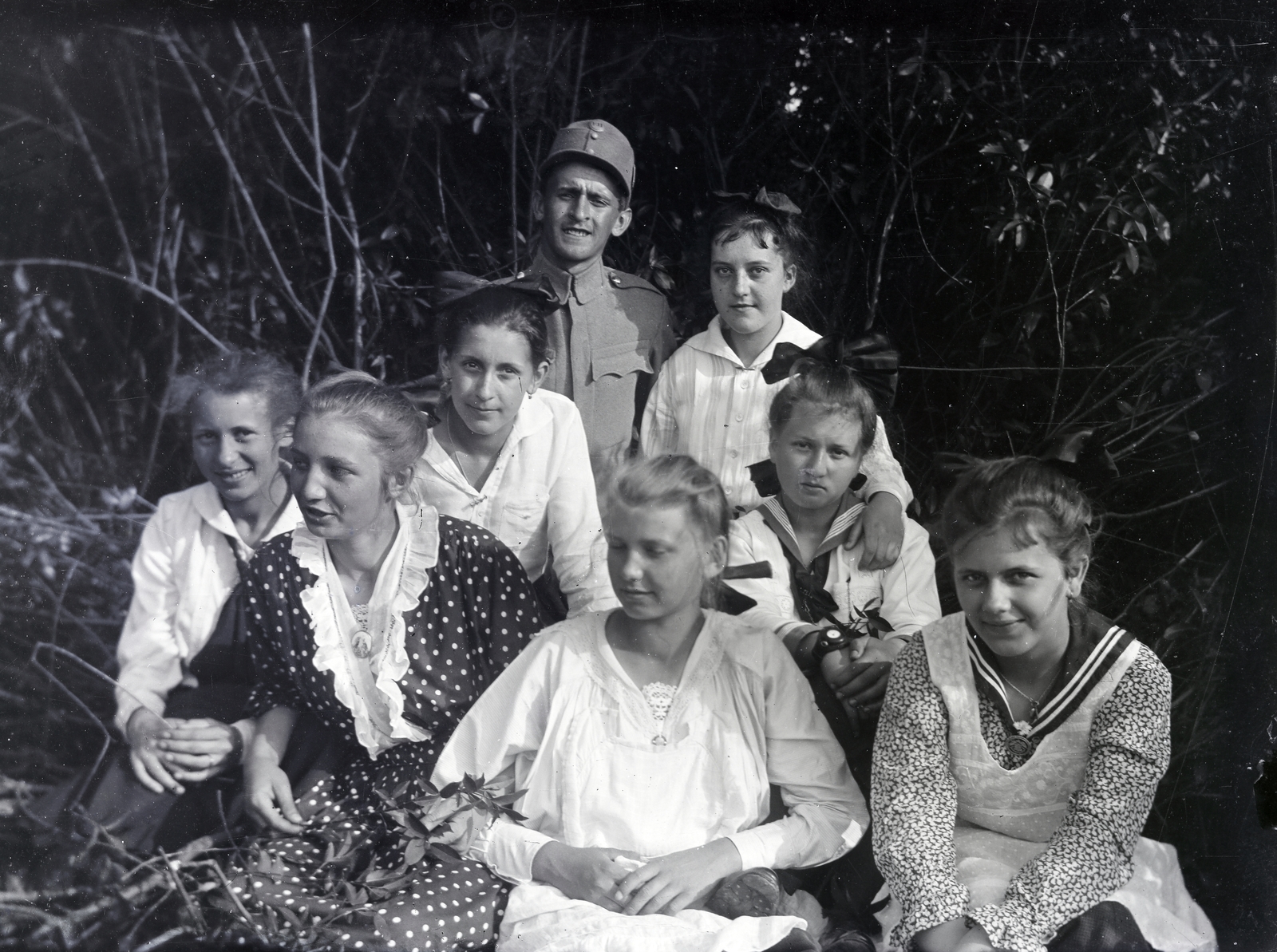 1918, Tóvári Tamás, tableau, girls, youth, Fortepan #213913