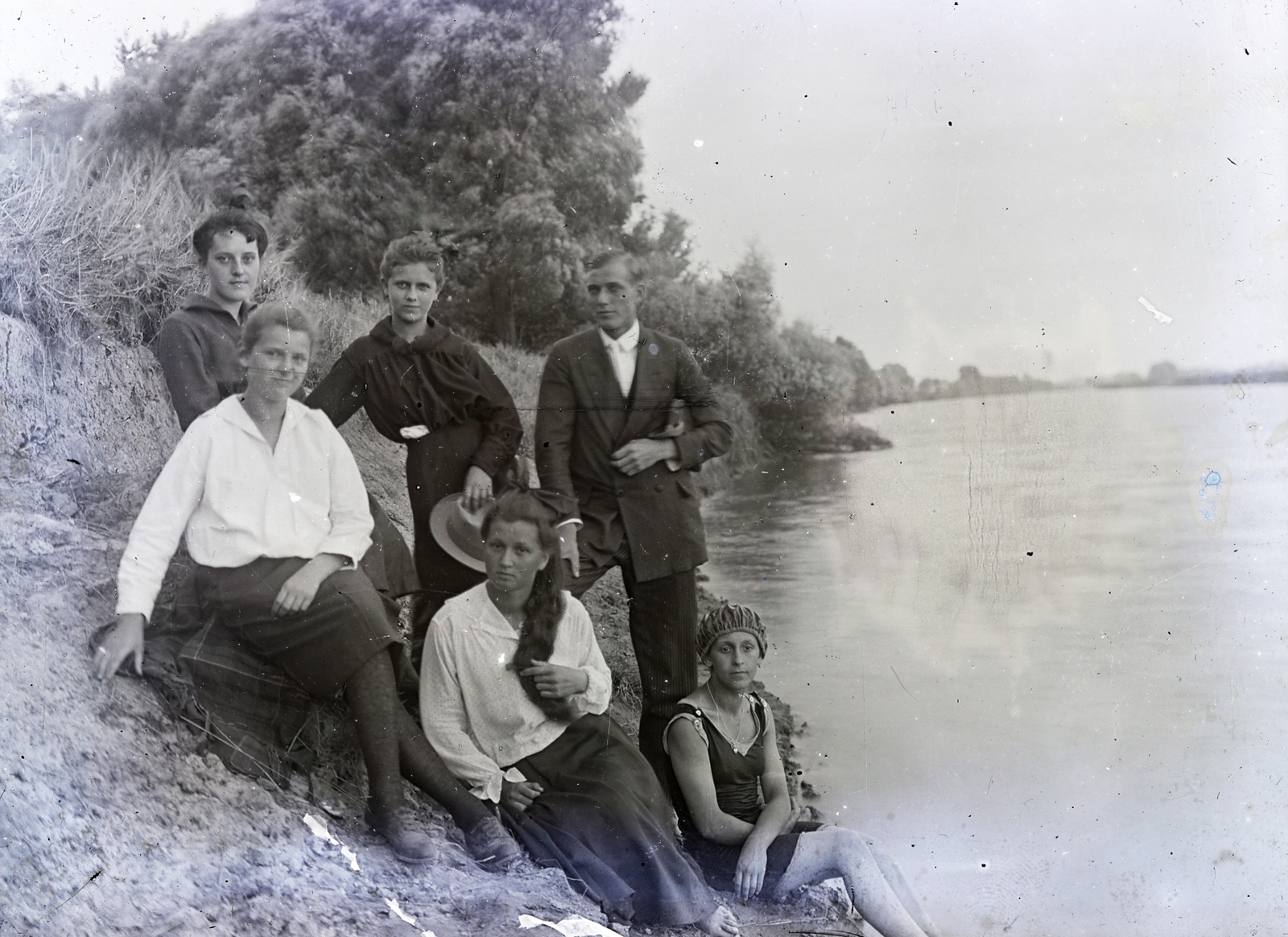 1918, Tóvári Tamás, bathing suit, swimming cap, shore, Fortepan #213916