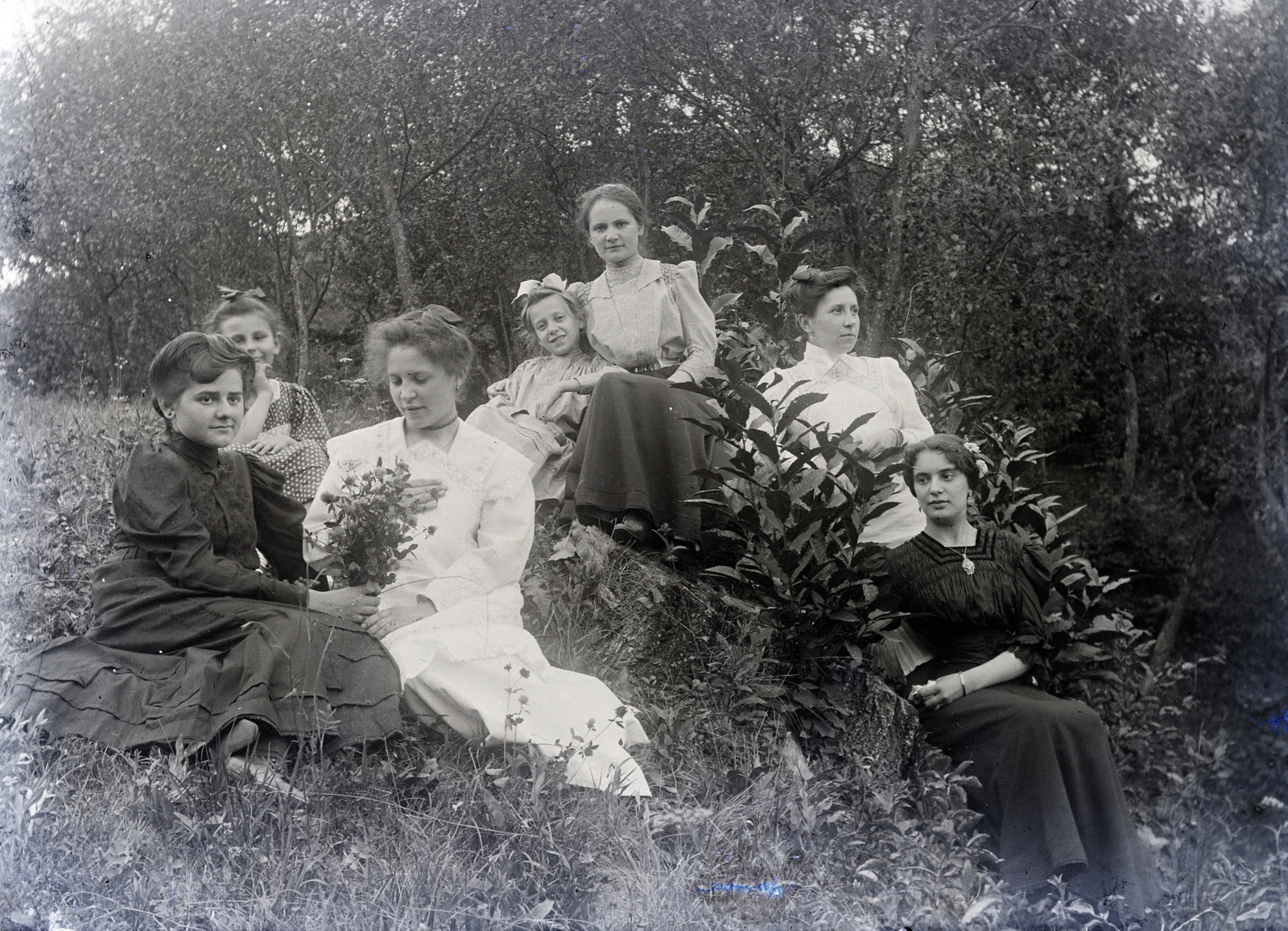 1920, Tóvári Tamás, lady, bouquet, excursion, Fortepan #213926