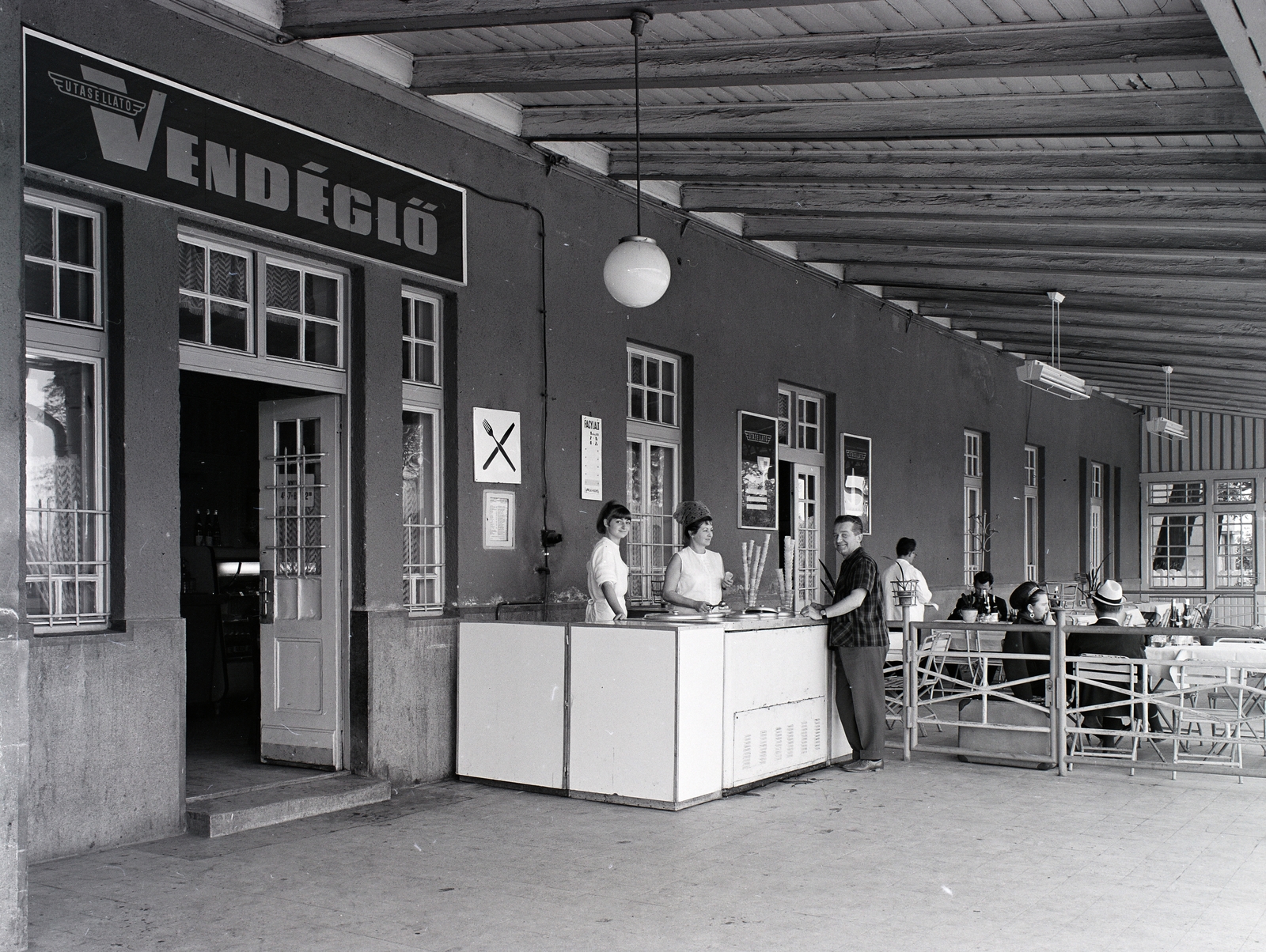 Hungary, Balatonszentgyörgy, vasútállomás., 1970, FŐFOTÓ, restaurant, Fortepan #214431