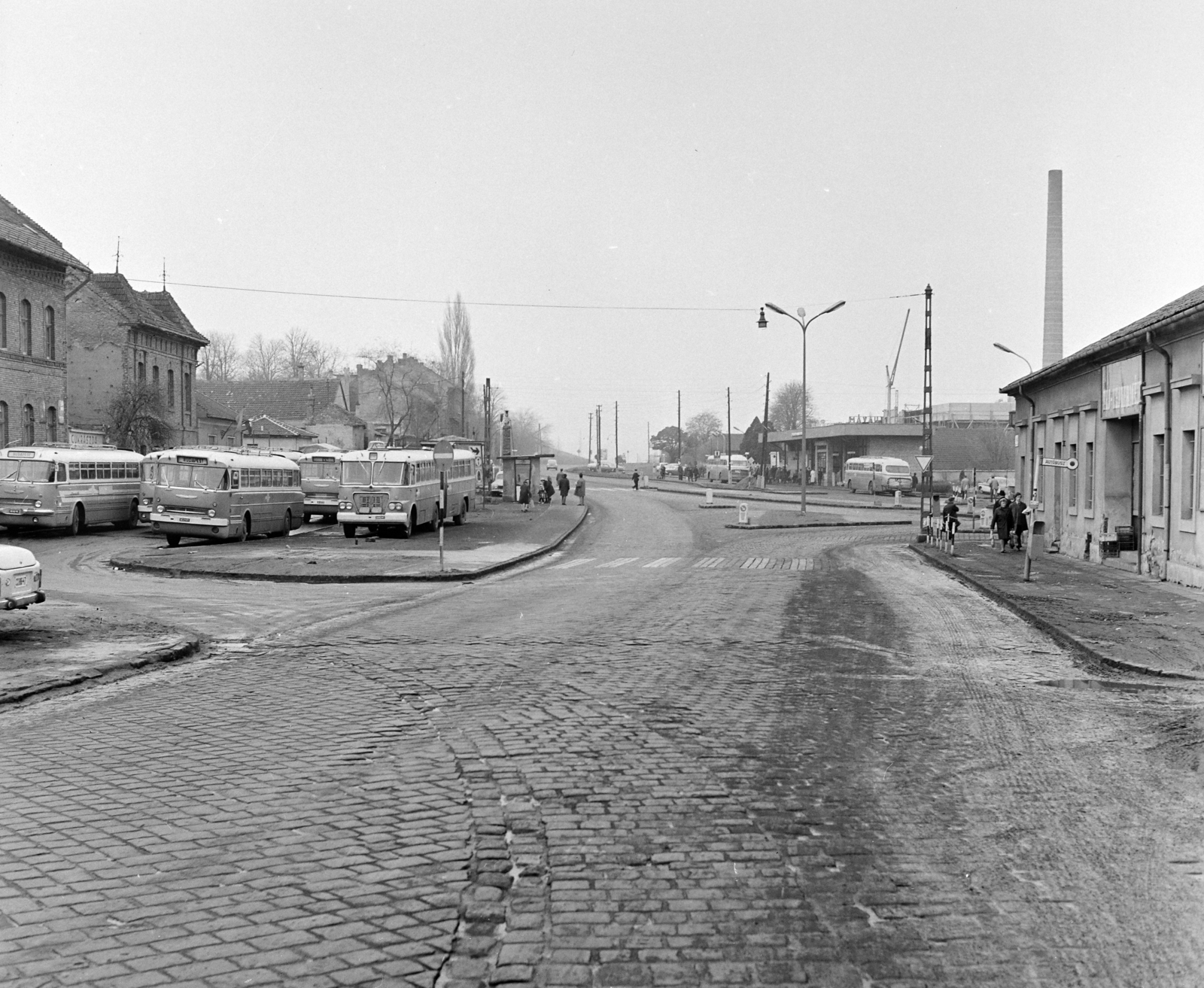 Hungary, Budapest III., Bécsi út, jobbra a Vörösvári út torkolata., 1971, FŐFOTÓ, Budapest, crosswalk, Fortepan #214844