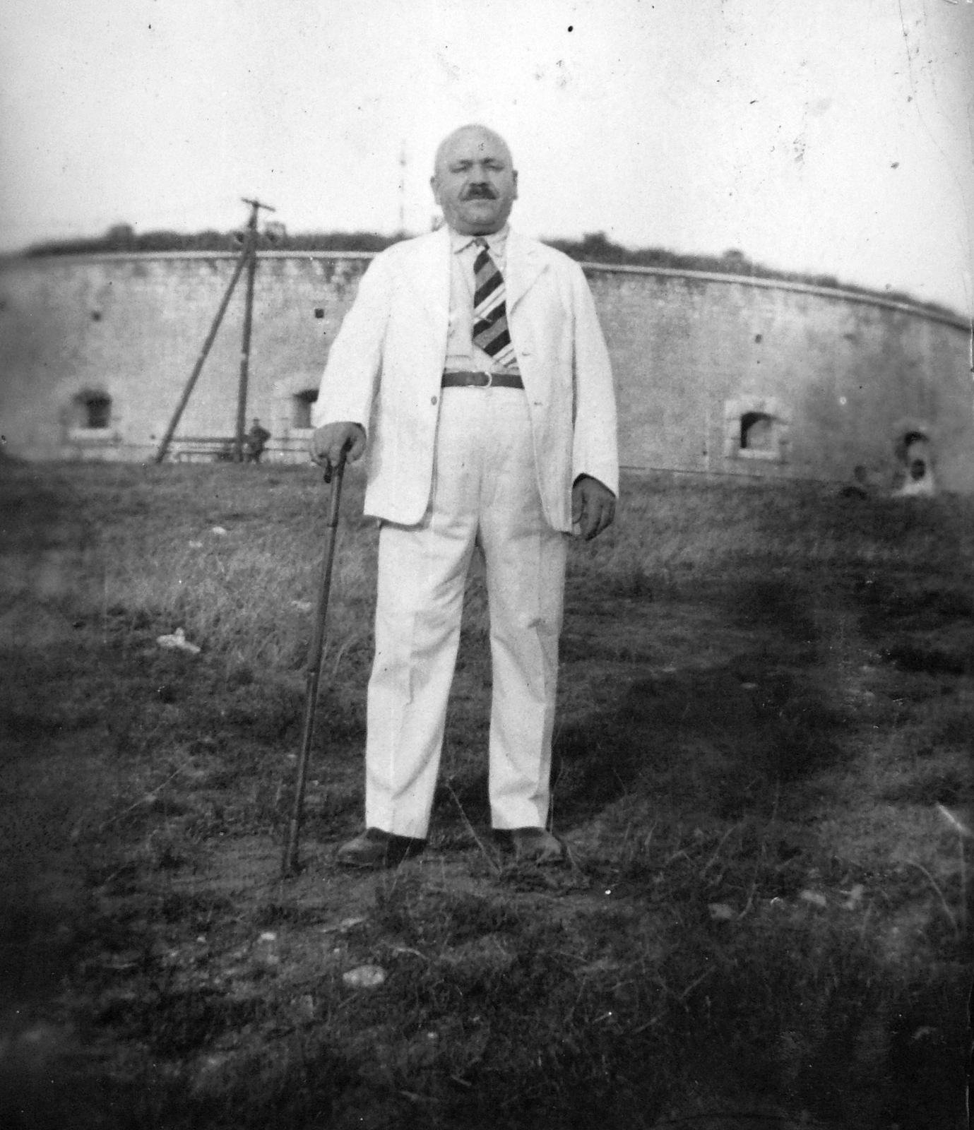 Hungary, Budapest XI., a Citadellánál., 1936, Nagy Csilla, portrait, man, walking cane, Budapest, Fortepan #21487