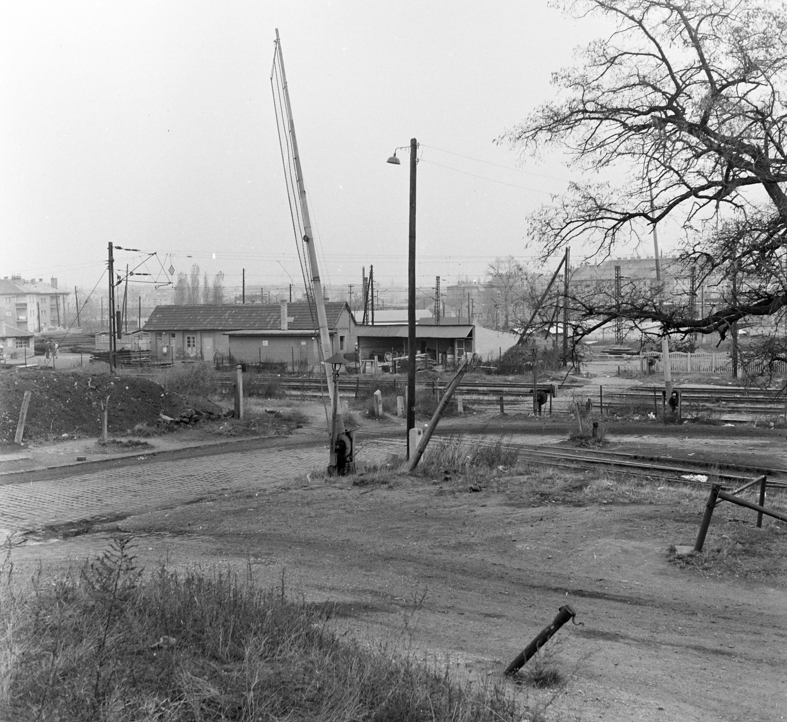 Hungary, Budapest XI., vasúti átjáró a Budaörsi útnál a Hamzsabégi út felé., 1971, FŐFOTÓ, Budapest, Fortepan #214903