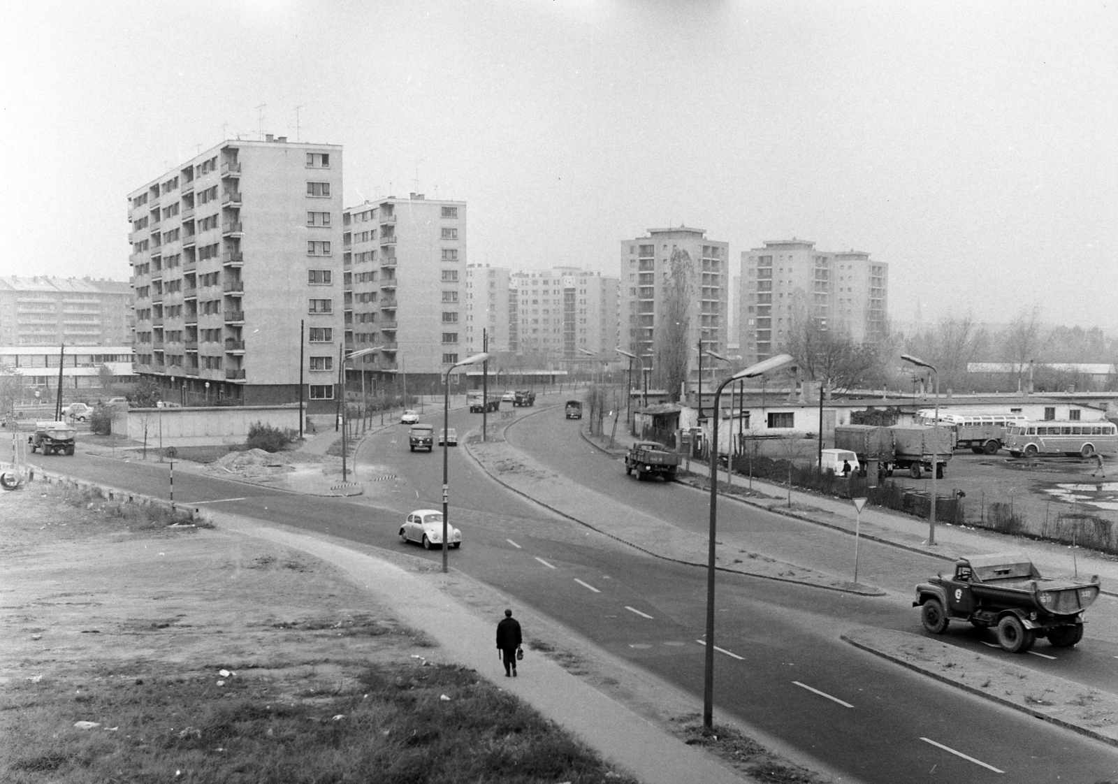 Hungary, Budapest XI., a Budafoki út - Bogdánfy utca - Irinyi József utca közötti házak a Hamzsabégi út melletti vasúti töltésről nézve., 1971, FŐFOTÓ, Budapest, Lágymányos housing complex, Fortepan #214912