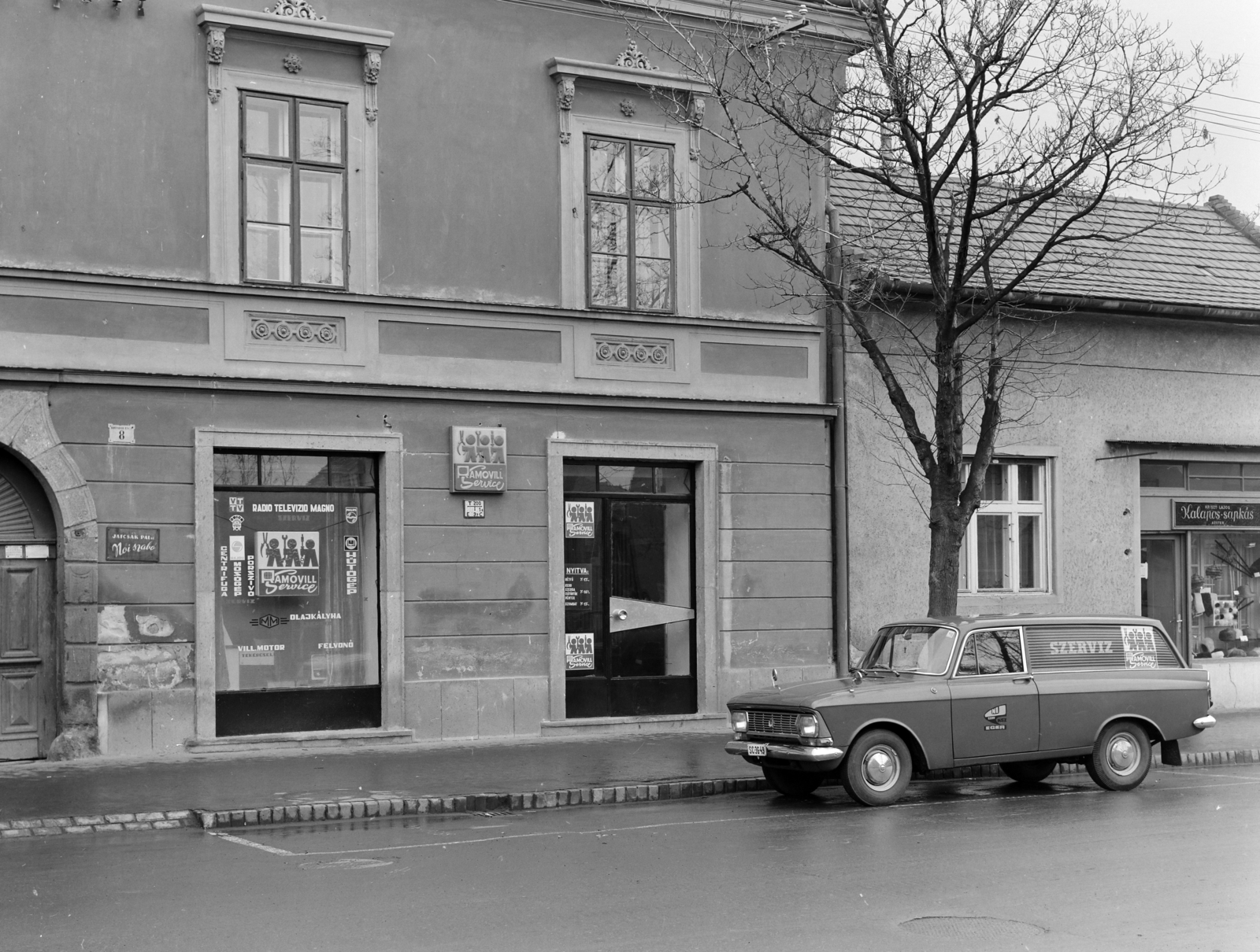 Magyarország, Gyöngyös, Kossuth Lajos utca 8., 1971, FŐFOTÓ, Moszkvics 433/434, Fortepan #215111