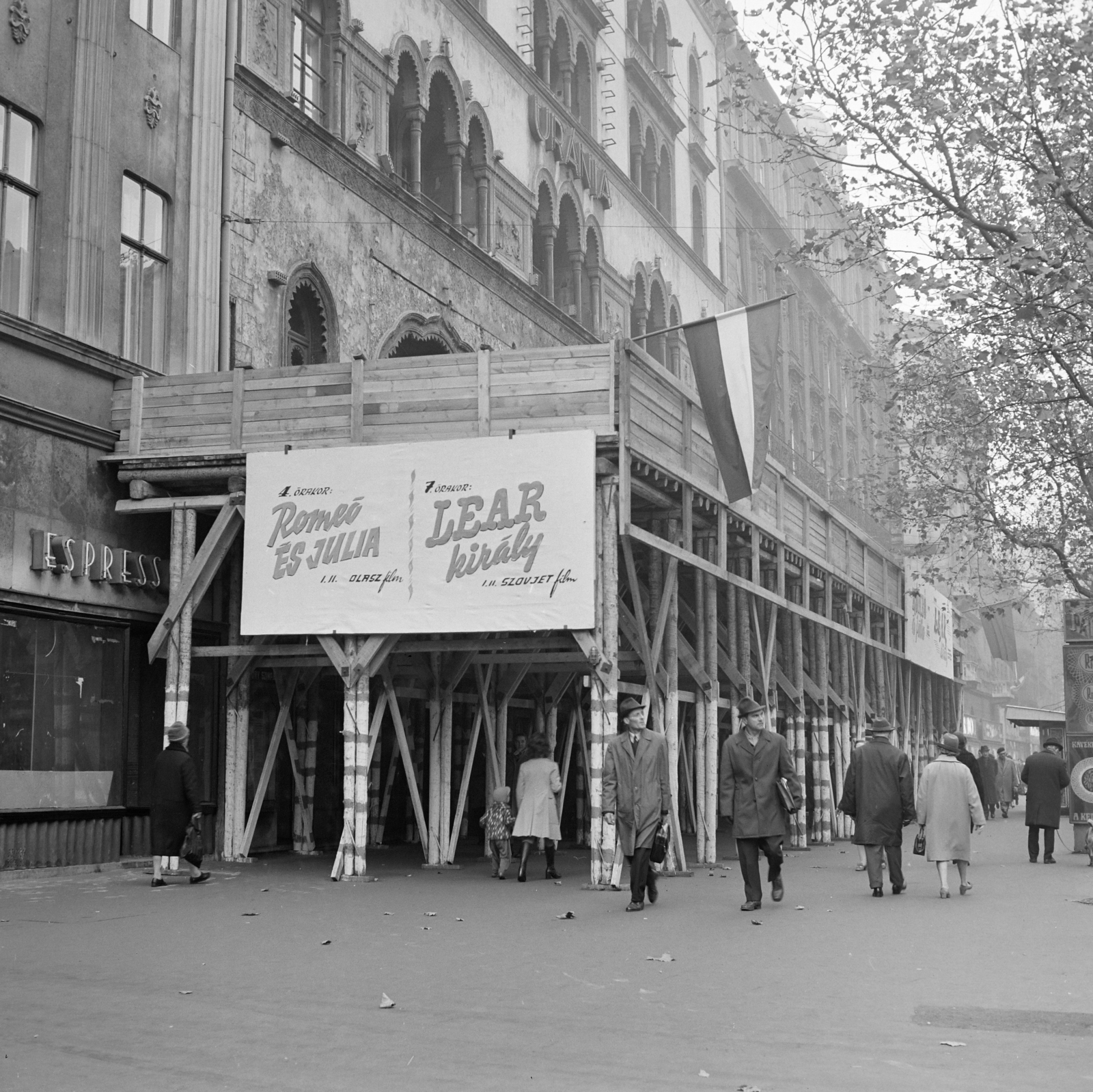 Magyarország, Budapest VIII., Rákóczi út 21., Uránia mozi., 1971, FŐFOTÓ, Budapest, Fortepan #215208