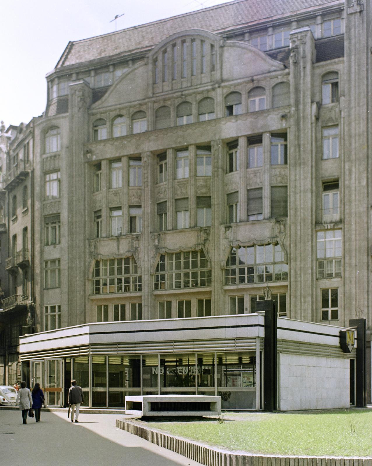 Magyarország, Budapest V., Deák Ferenc tér, a metróállomás csarnoka., 1971, FŐFOTÓ, Budapest, színes, Fortepan #215340