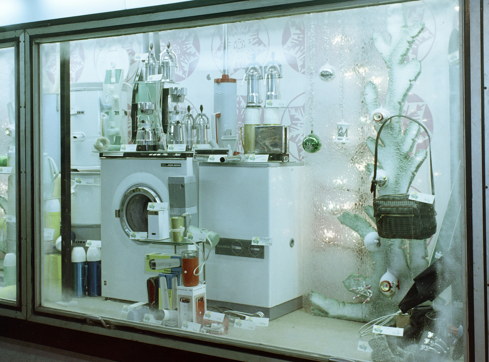 1971, FŐFOTÓ, színes, kirakat, mosógép, kávéfőző, Fortepan #215348