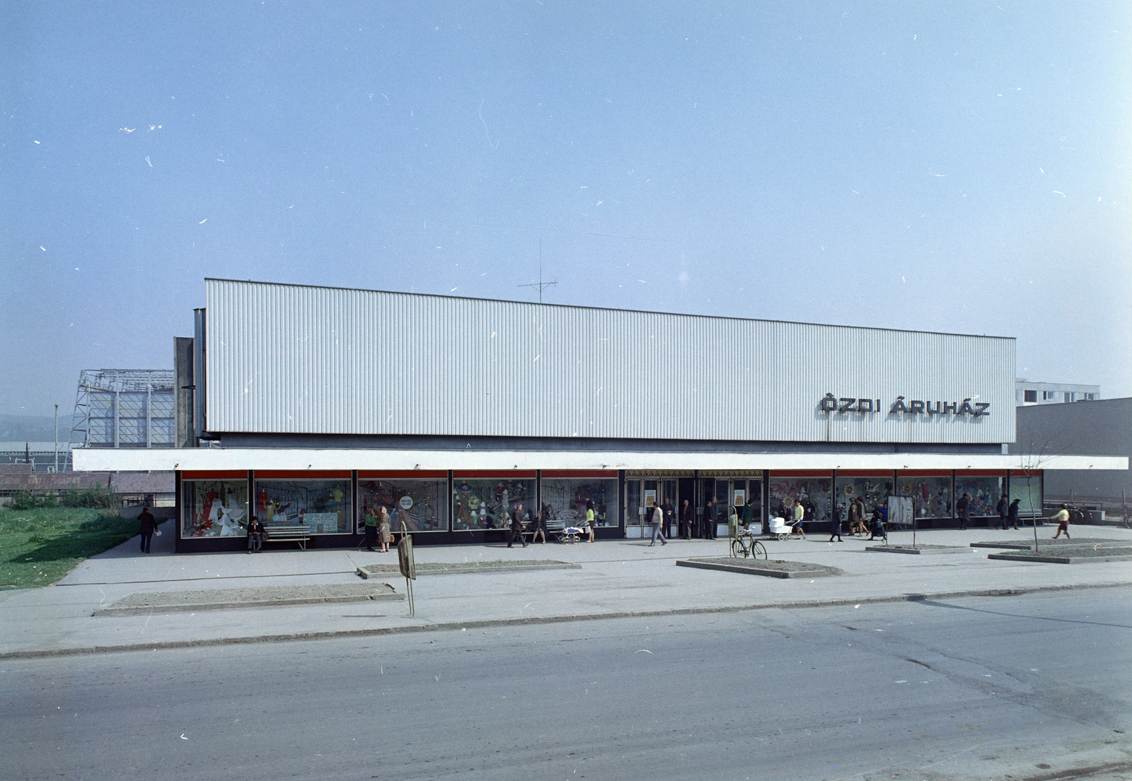 Hungary, Ózd, Vasvár (Vörös Hadsereg) út 54., Ózdi Áruház., 1971, FŐFOTÓ, Fortepan #215379