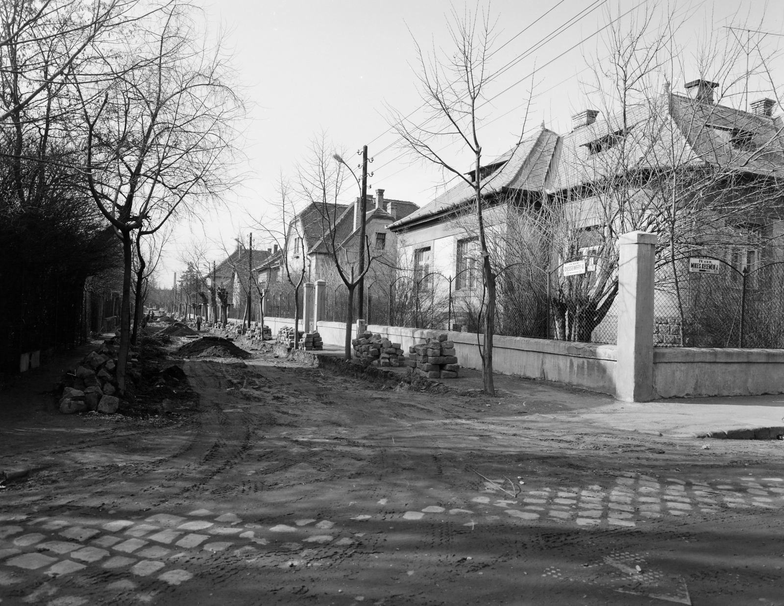 Hungary, Budapest IV., Mikes Kelemen utca, szemben a Dessewffy utca Józsika utca felé vezető szakasza., 1971, FŐFOTÓ, Budapest, Fortepan #215459